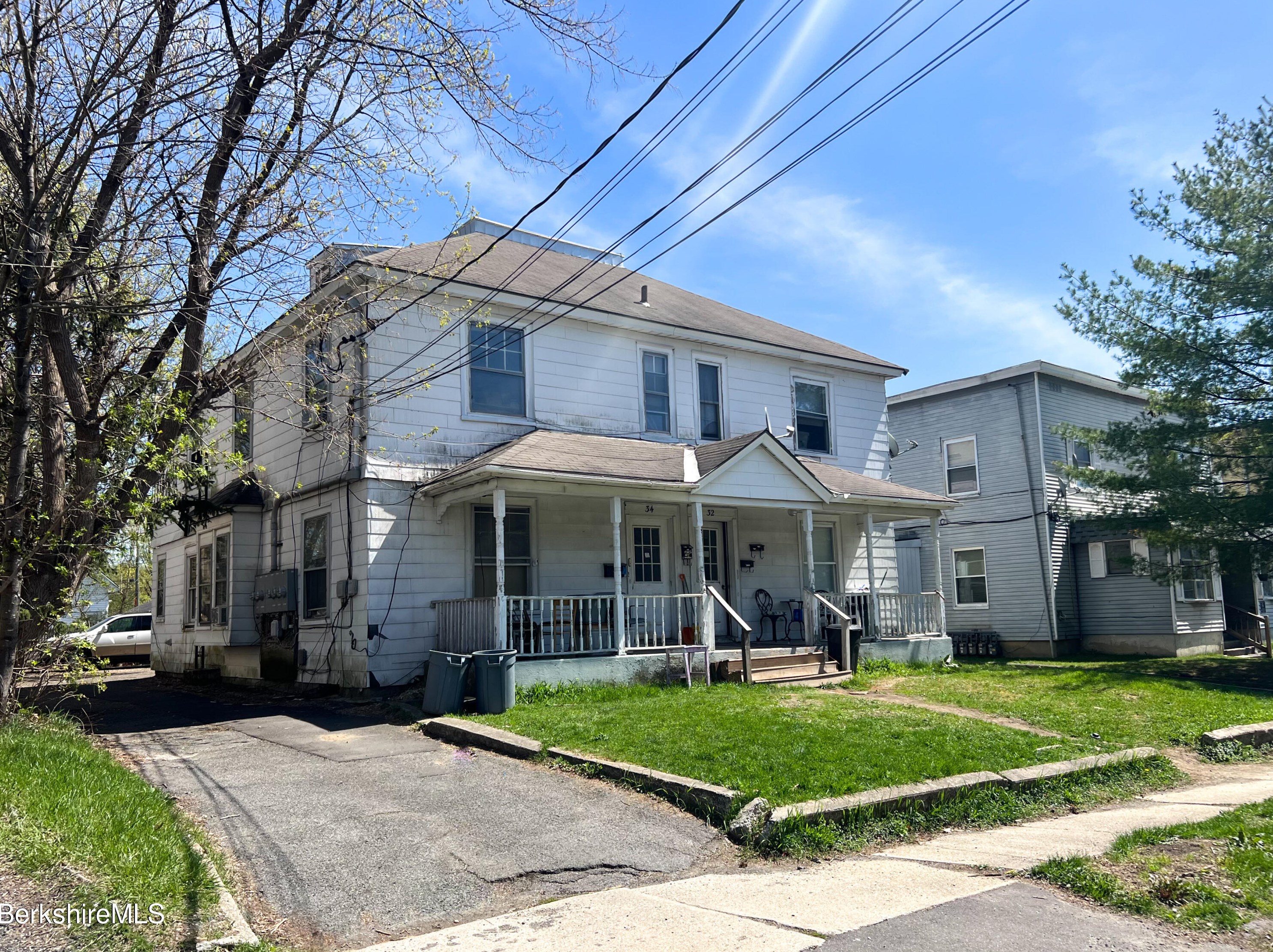 34 Dartmouth St, Pittsfield MA  01201-3505 exterior