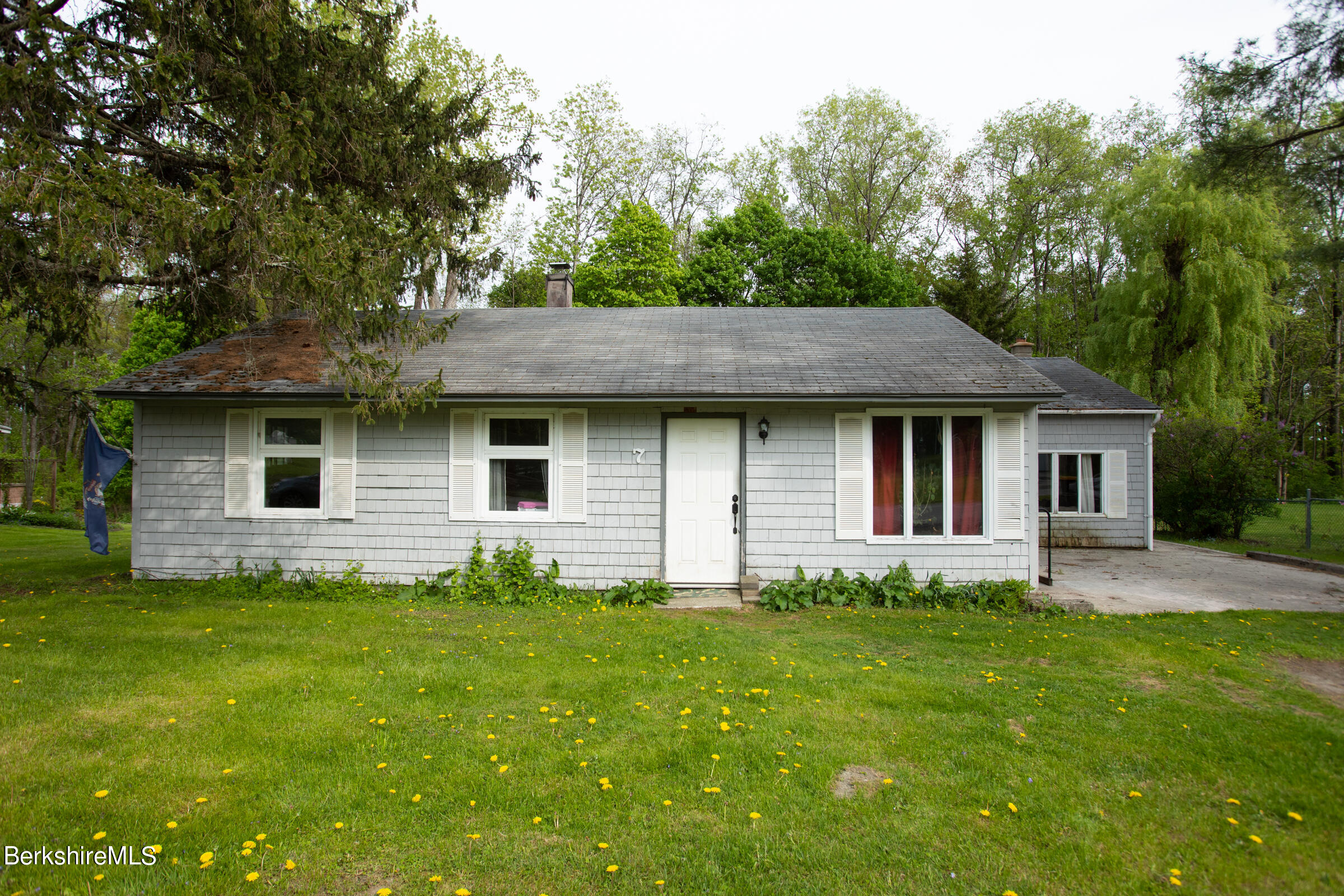 7 Monica Dr, Lanesborough, MA 01237 MLS 240413 Coldwell Banker