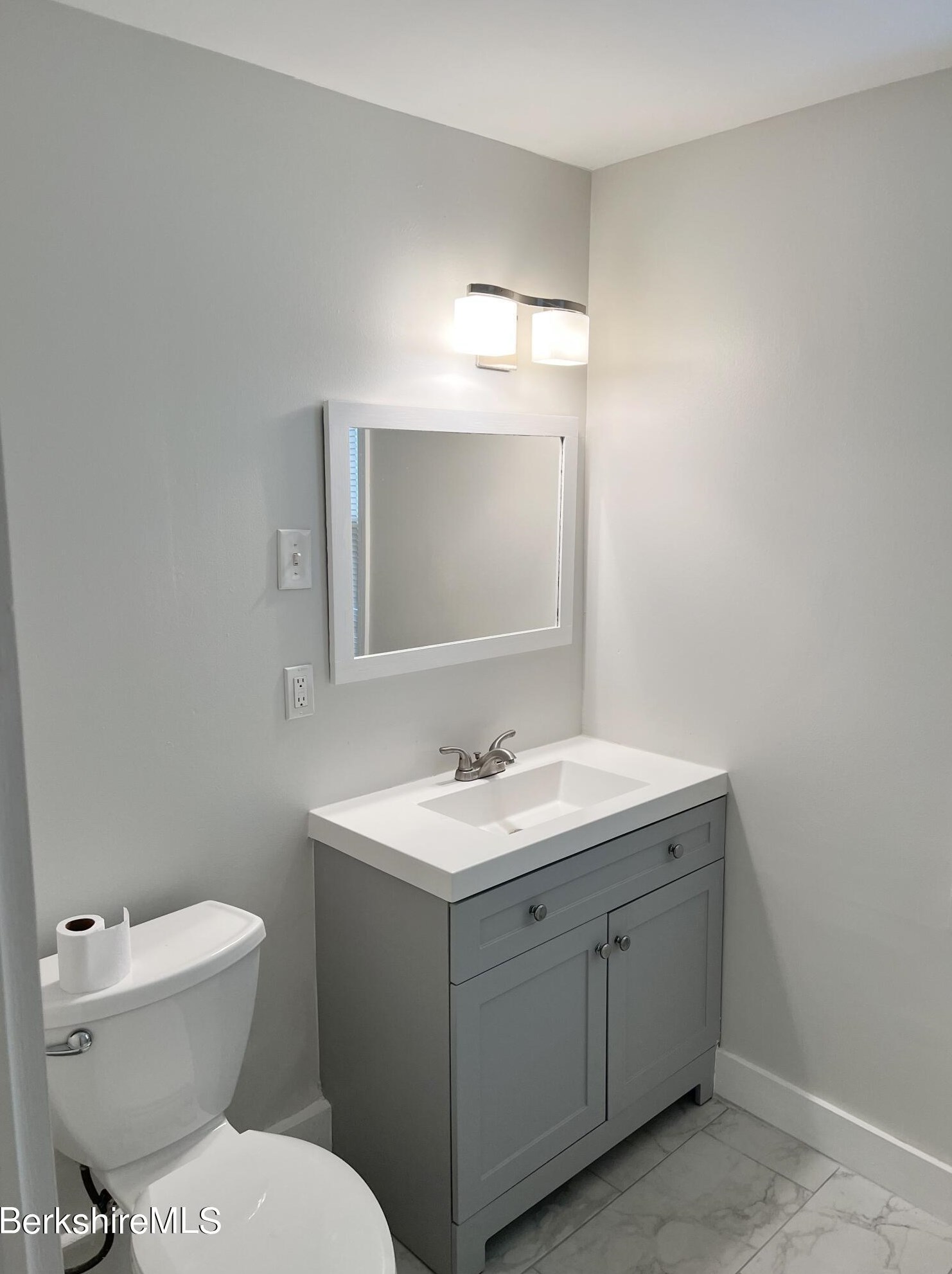 83 Un St, Pittsfield MA  01201-4527 exterior