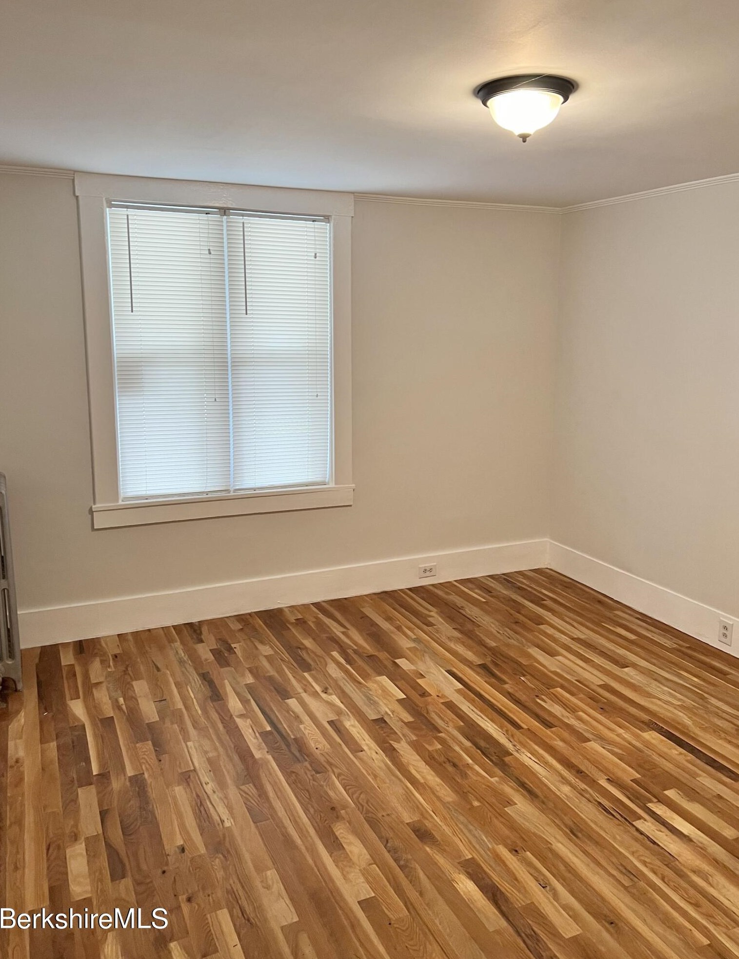 83 Un St, Pittsfield MA  01201-4527 exterior