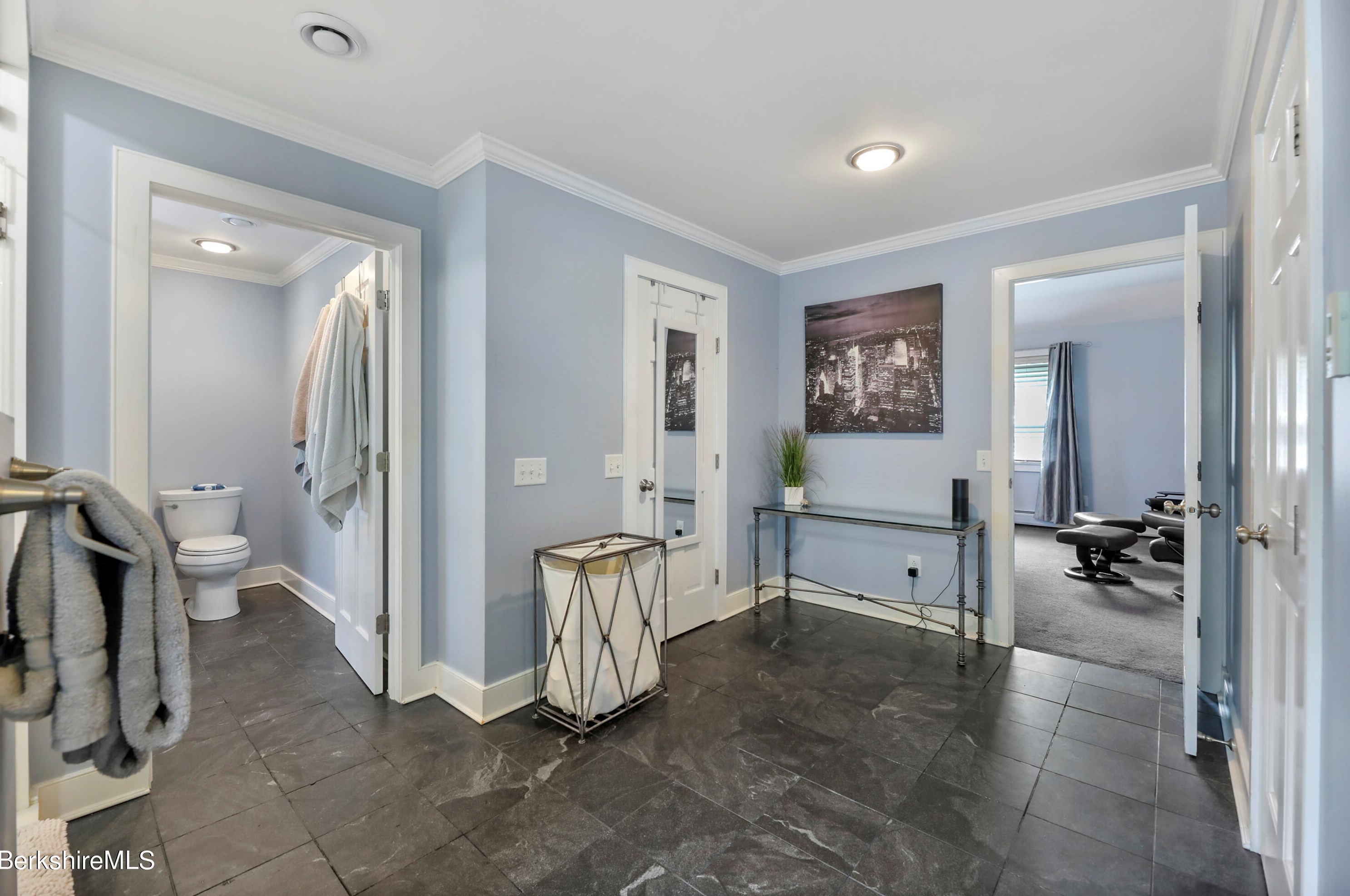 15 Filomena Dr, Pittsfield MA  01201-8438 exterior