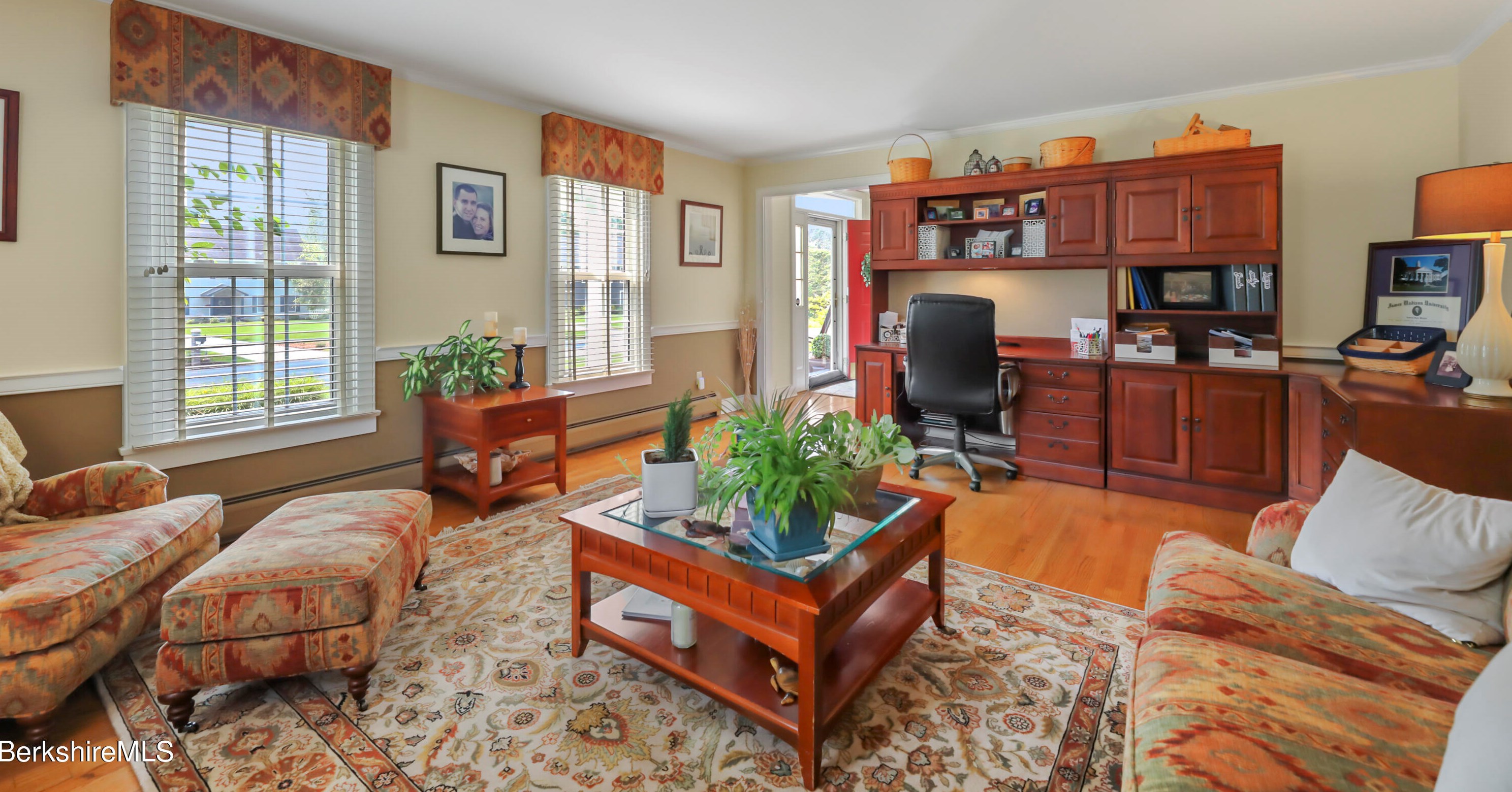 15 Filomena Dr, Pittsfield MA  01201-8438 exterior