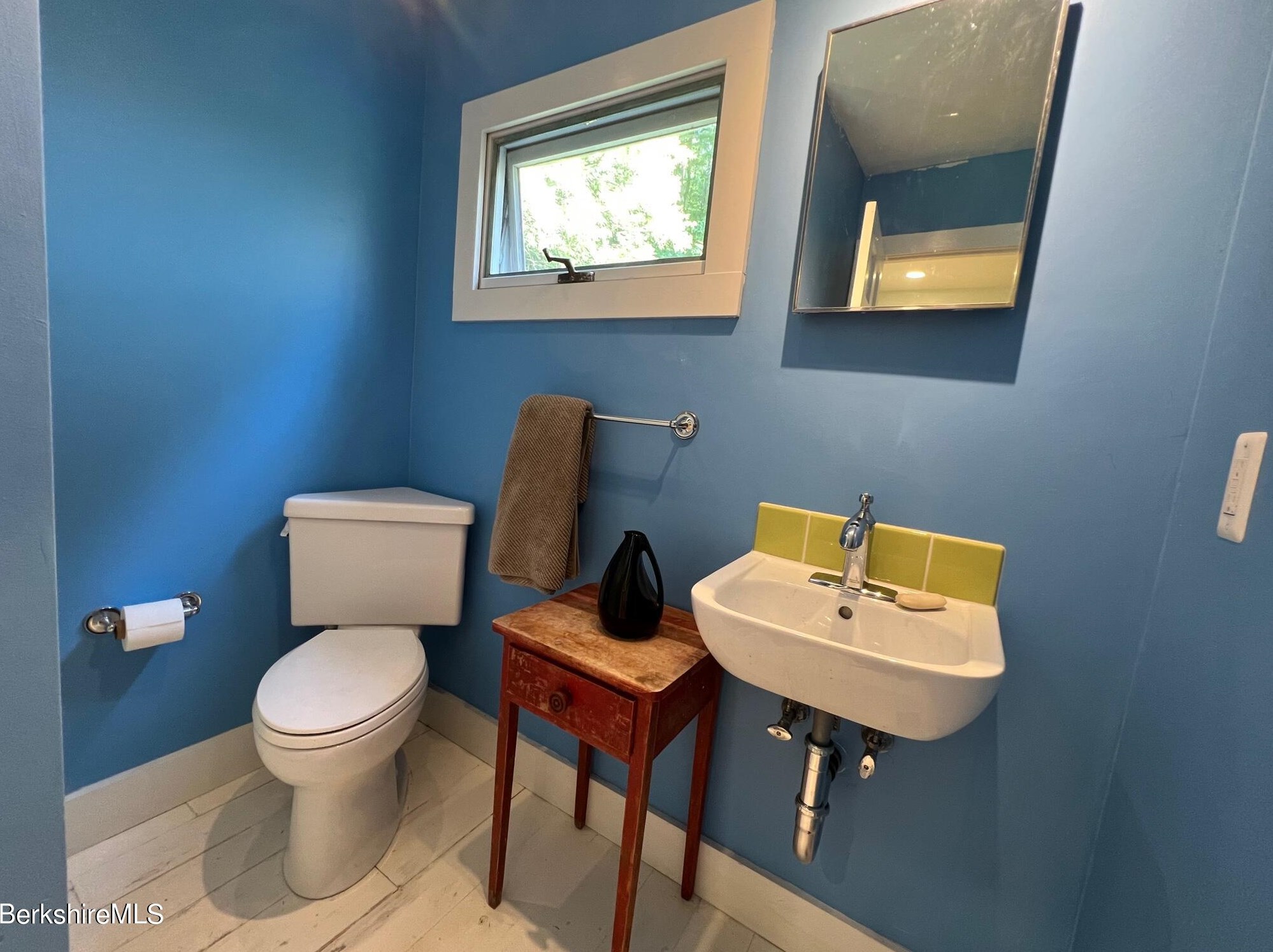 165 Monument Valley Rd, Alford MA 01230-1458 exterior