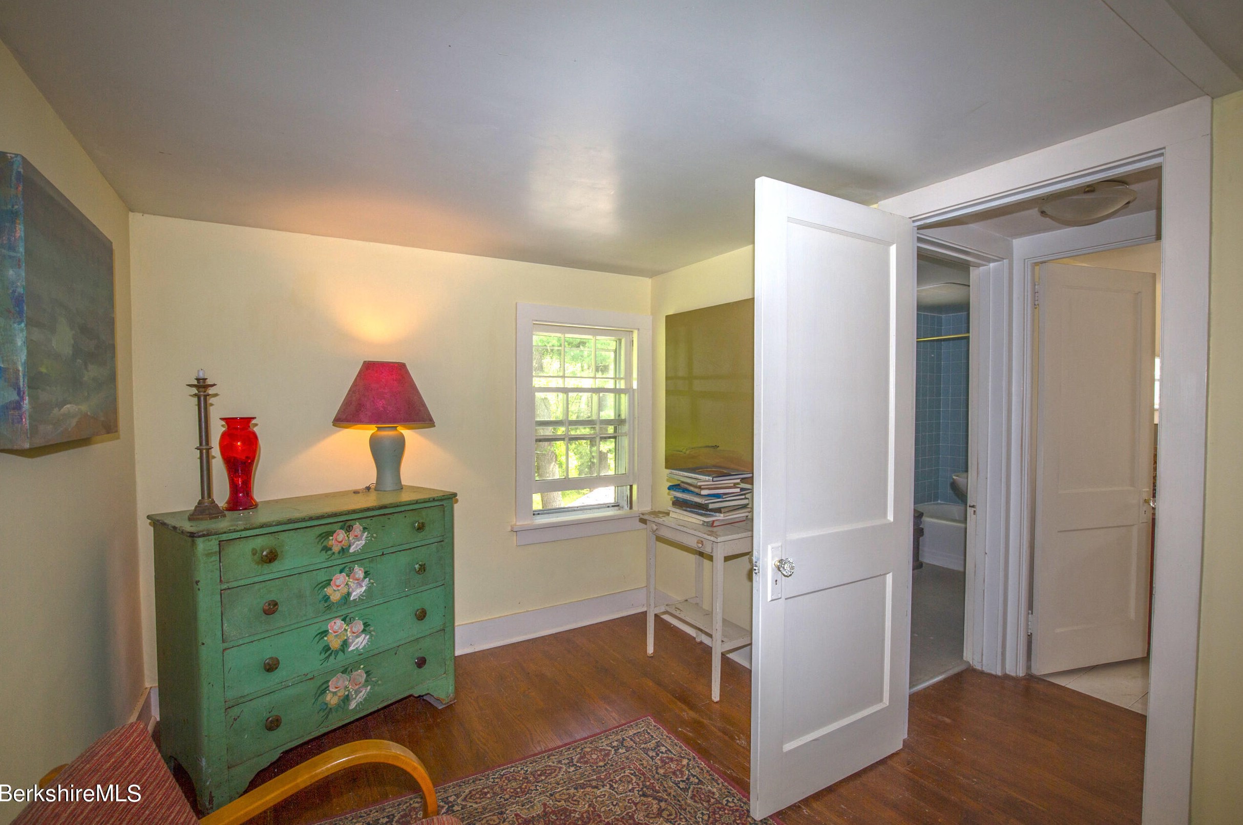 165 Monument Valley Rd, Alford MA 01230-1458 exterior