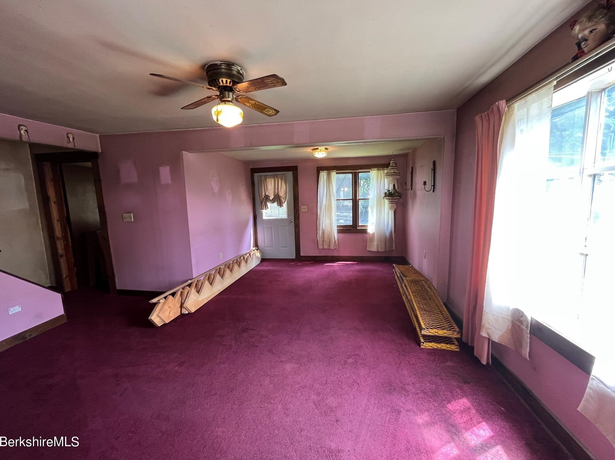 21 Ray St, Clarksburg MA 01247 exterior