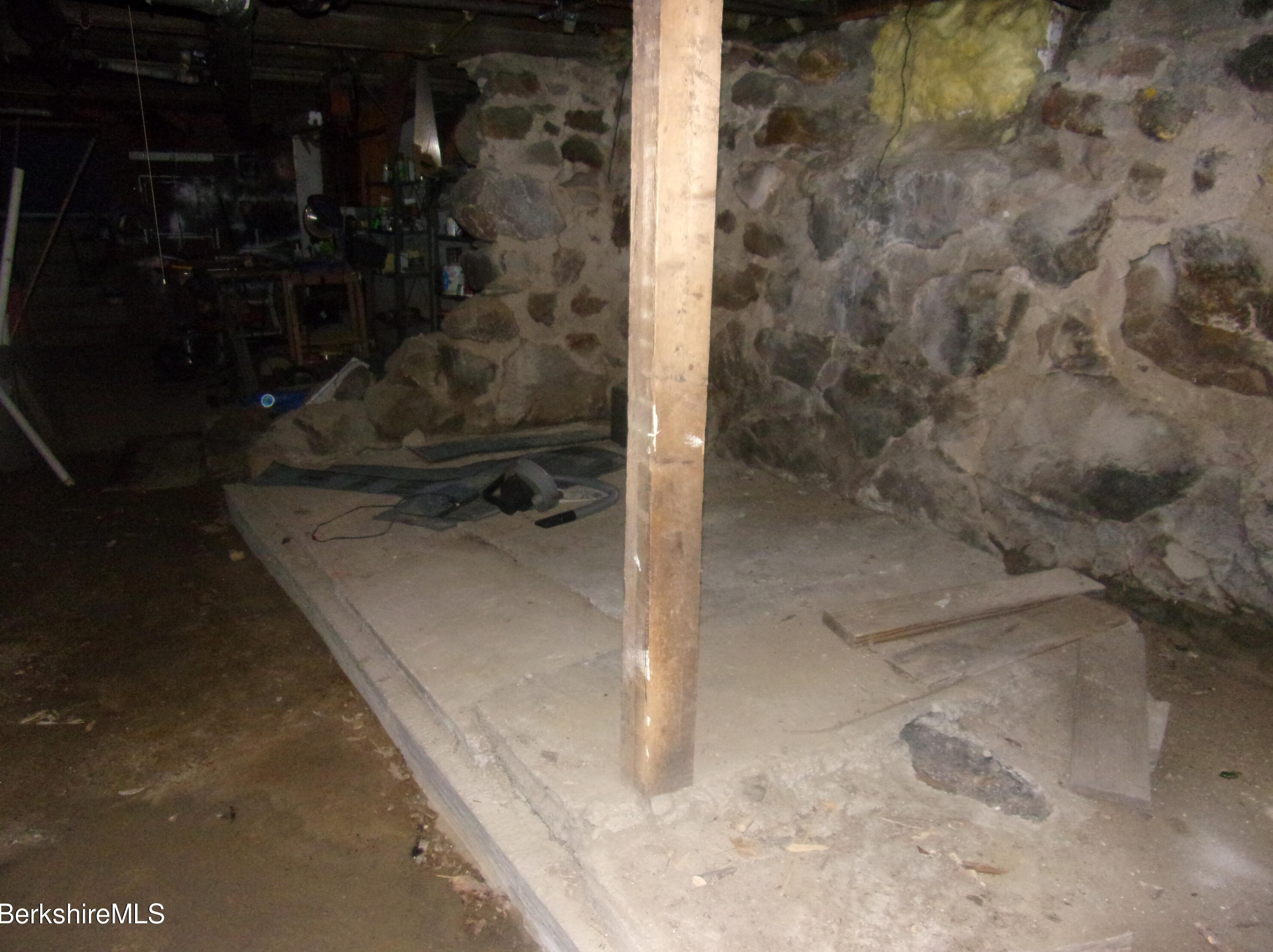 66 Hathaway St, Clarksburg MA 01247-2343 exterior