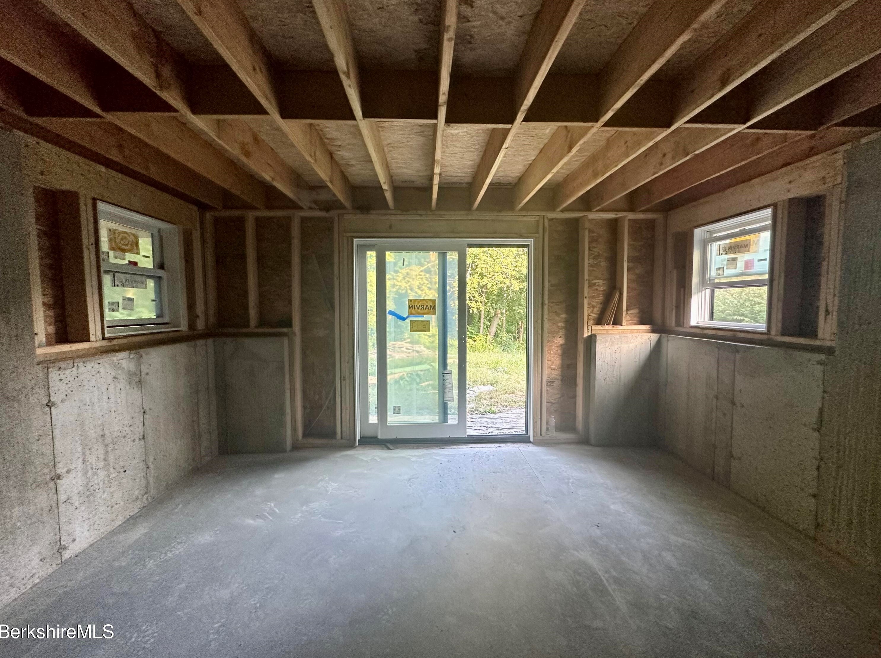 55 Revilla Ter, Pittsfield MA 01201-6426 exterior