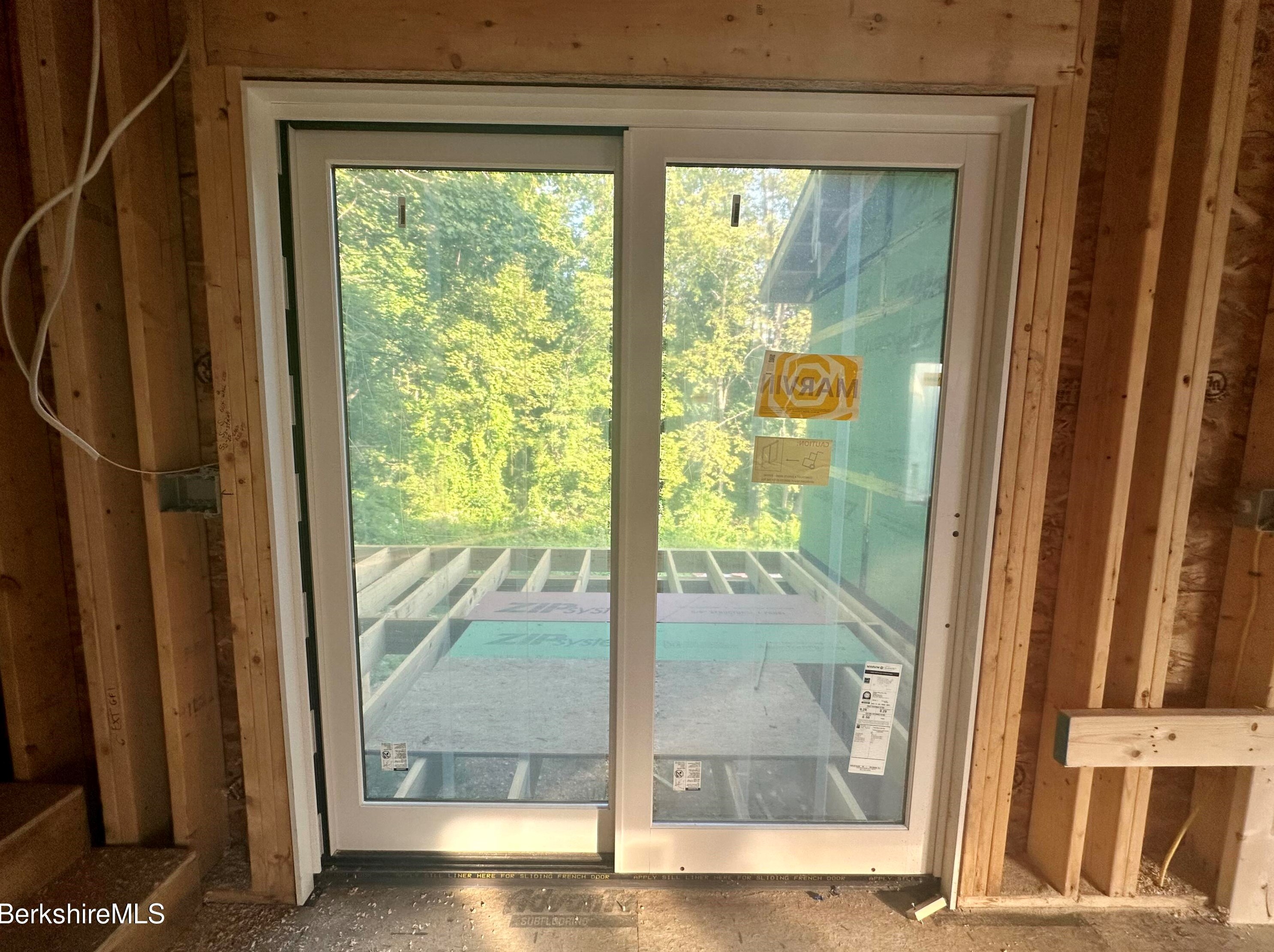 55 Revilla Ter, Pittsfield MA 01201-6426 exterior