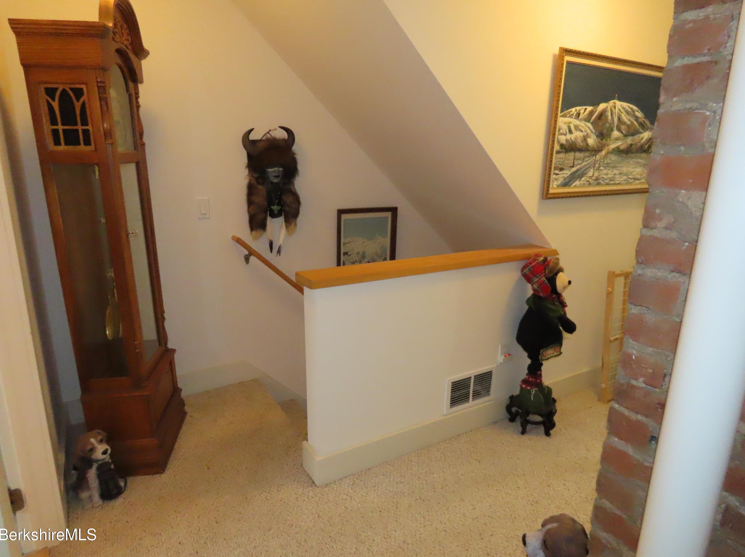 35 Taft St, Clarksburg MA 01247-3153 exterior