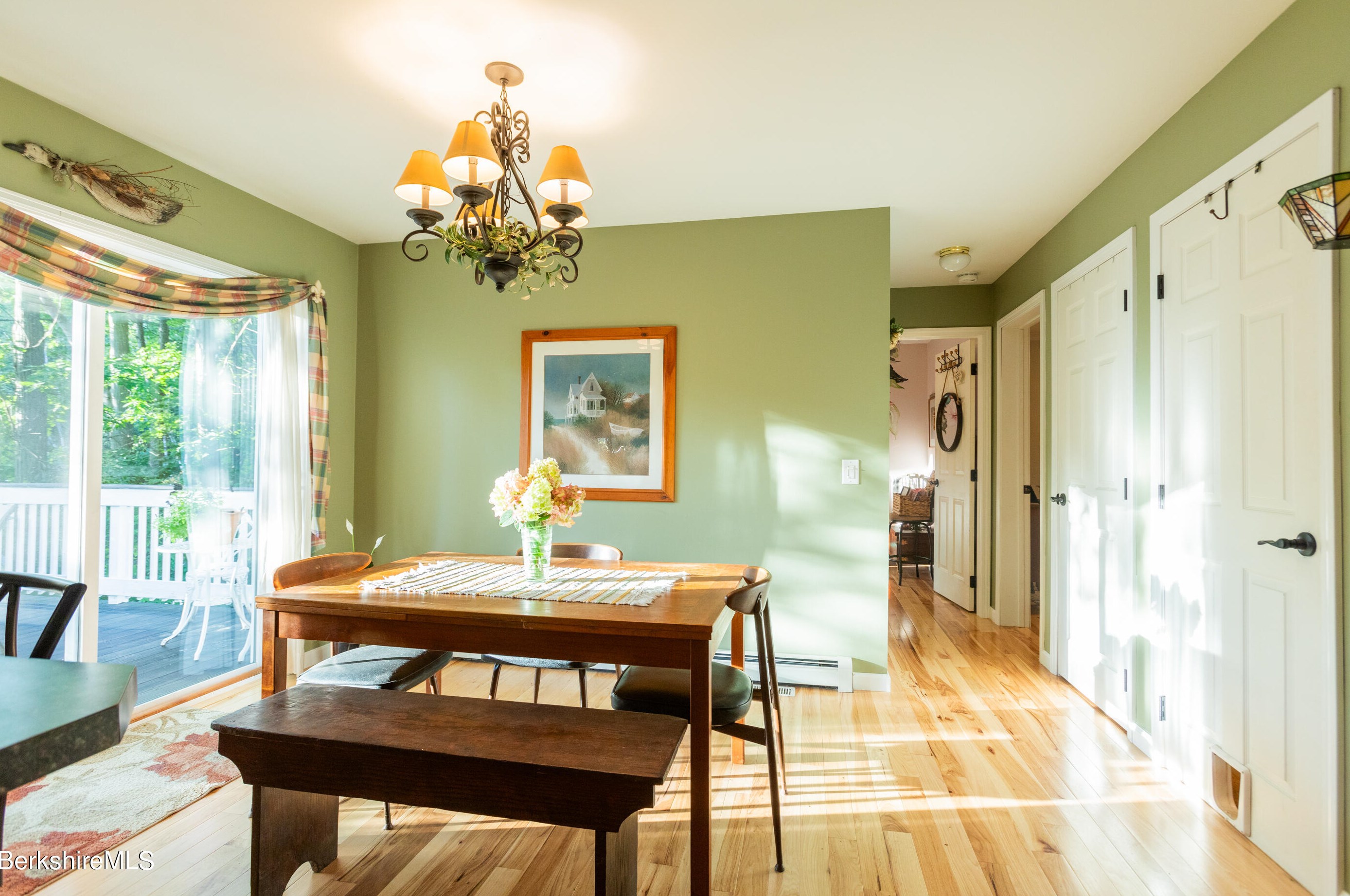 155 Scammell Ave, Pittsfield MA  01201-3435 exterior