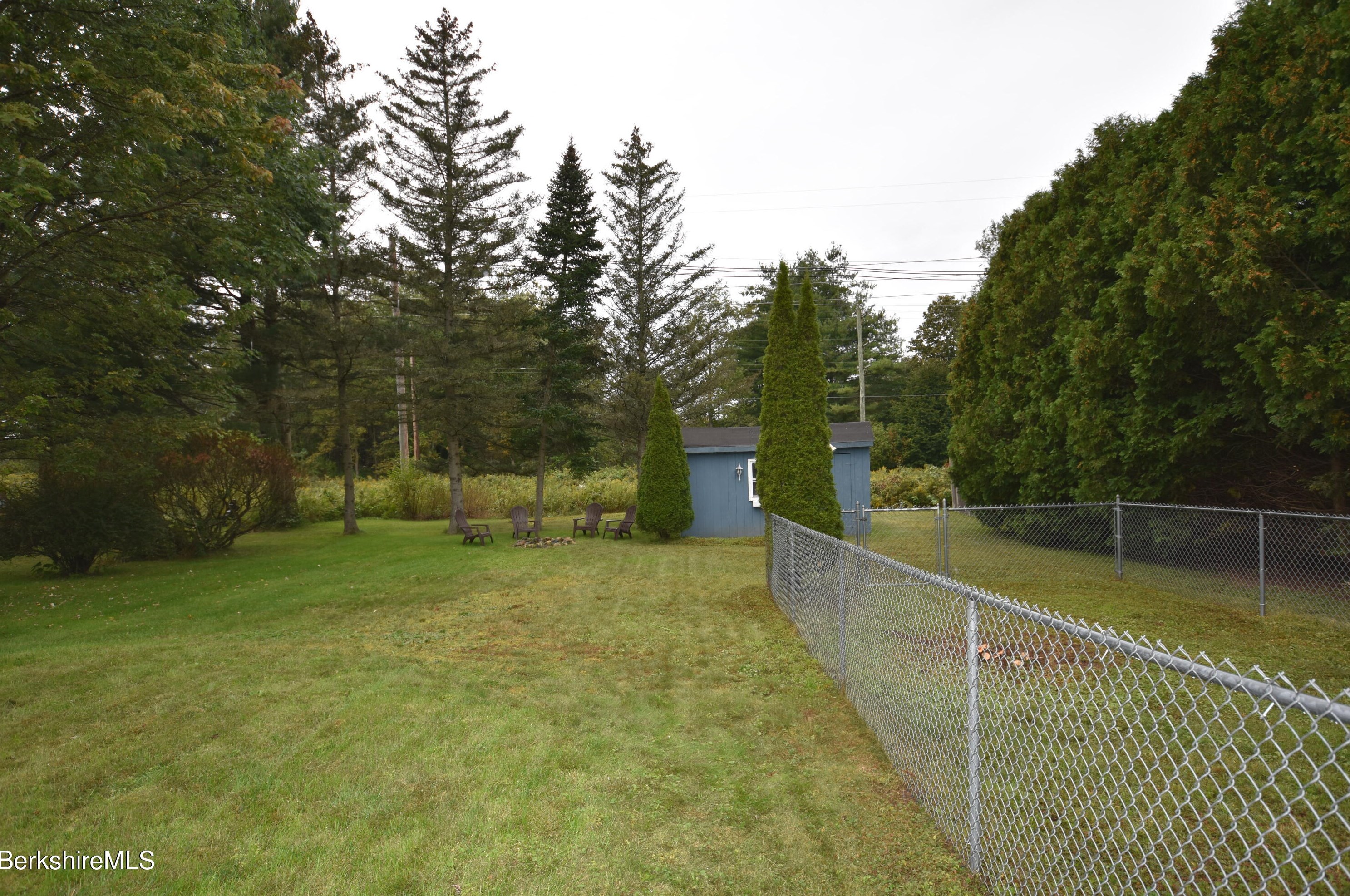 12 Winesap Rd, Pittsfield MA 01201-3835 exterior