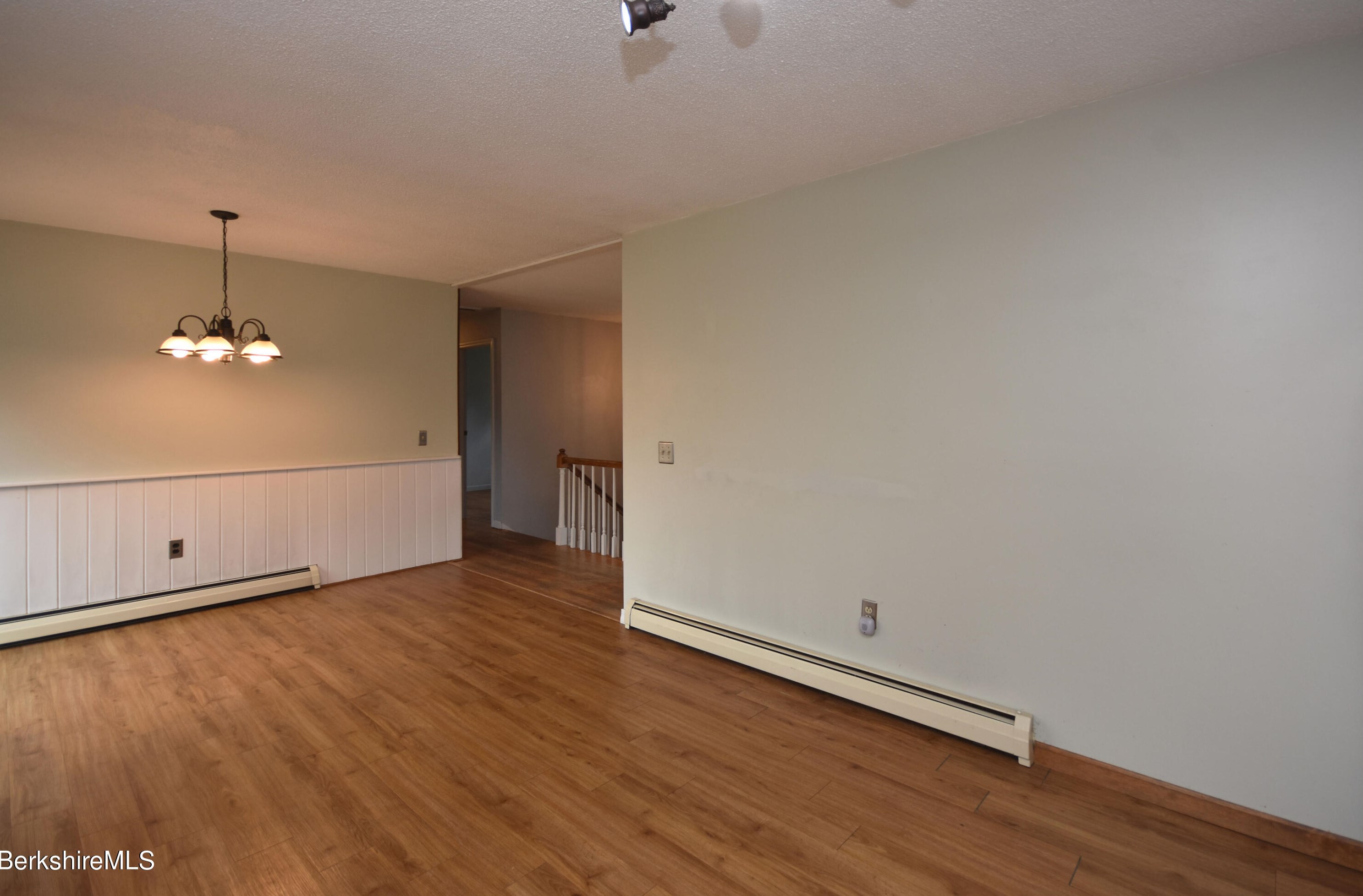 12 Winesap Rd, Pittsfield MA 01201-3835 exterior