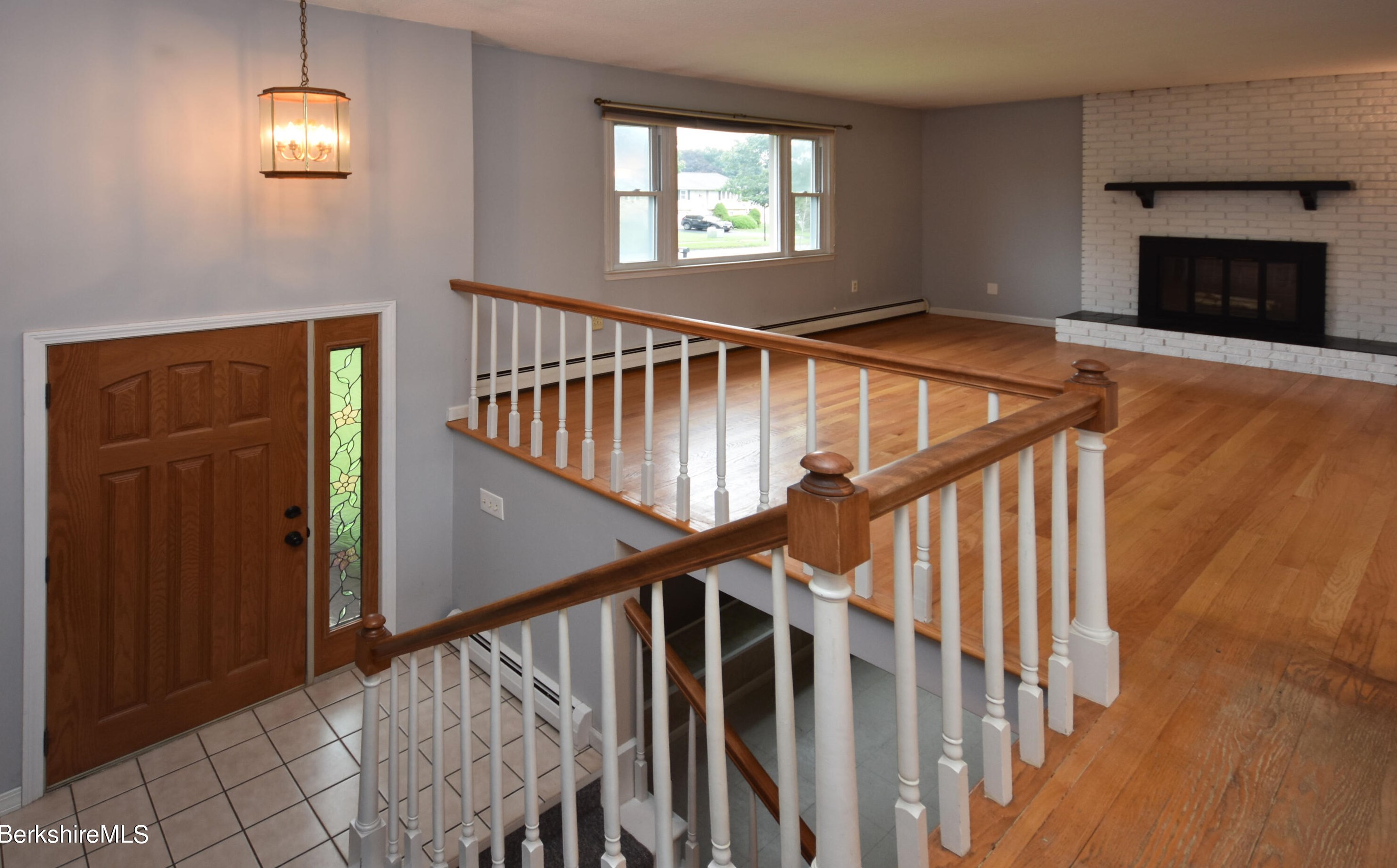 12 Winesap Rd, Pittsfield MA 01201-3835 exterior