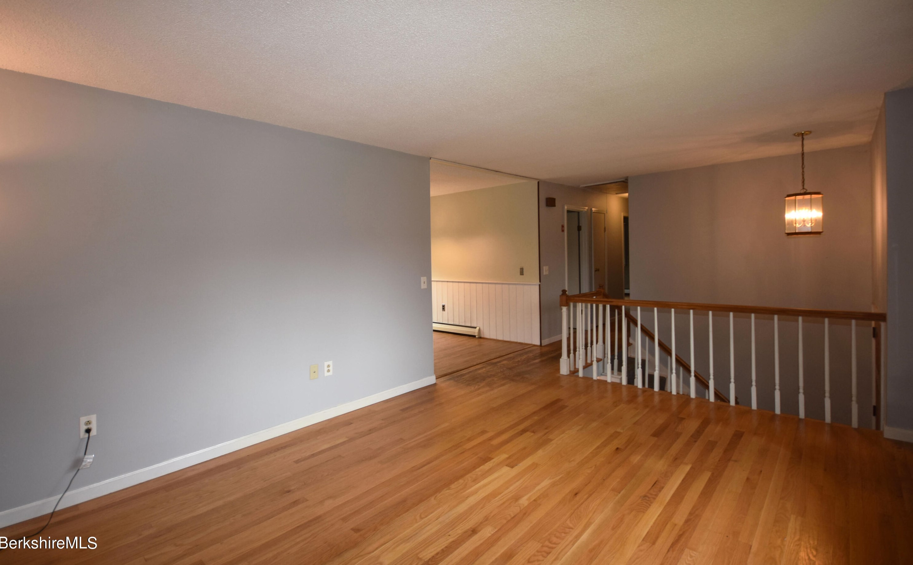 12 Winesap Rd, Pittsfield MA 01201-3835 exterior