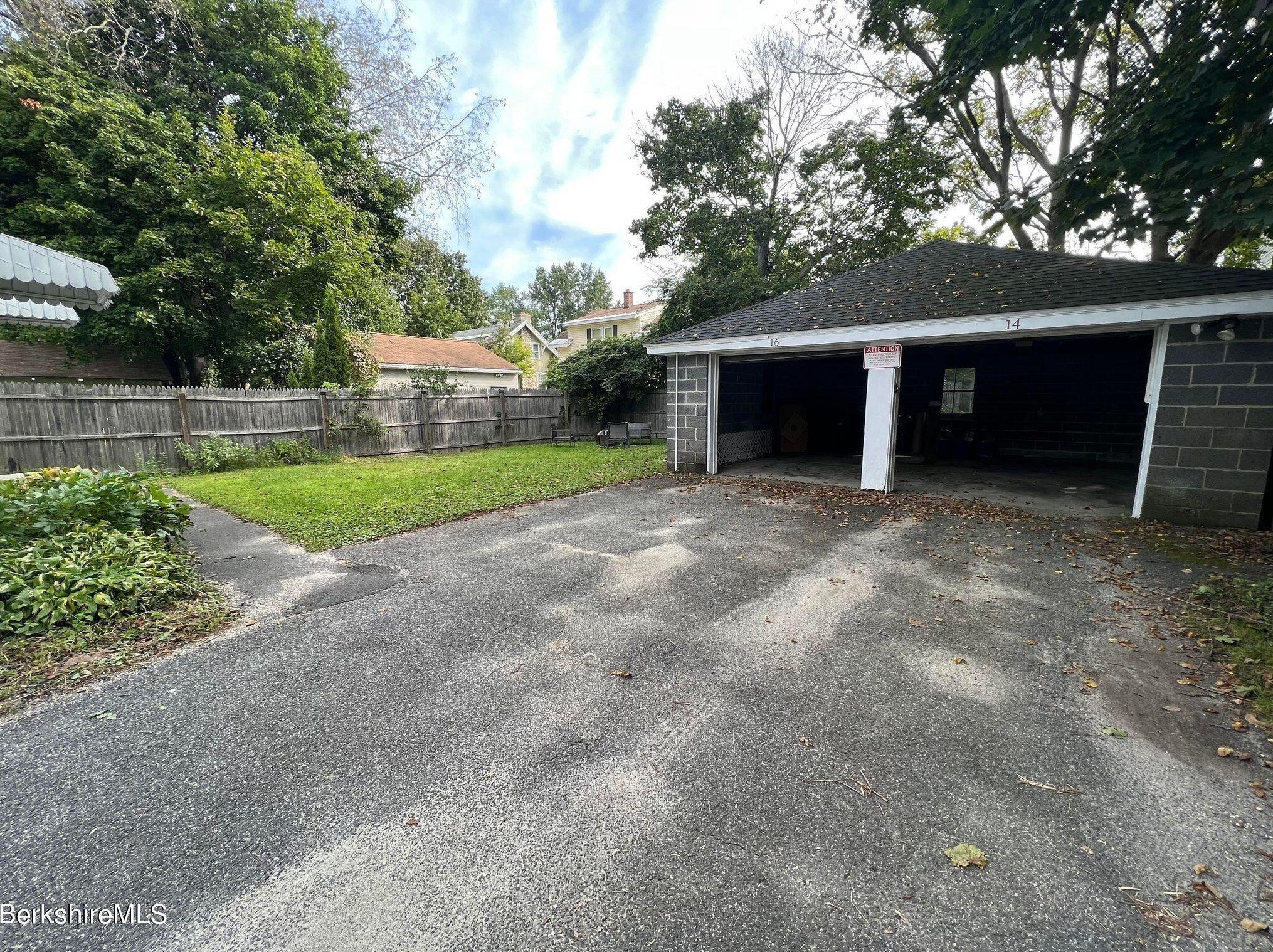 14 Marcella Ave, Pittsfield MA  01201-5611 exterior