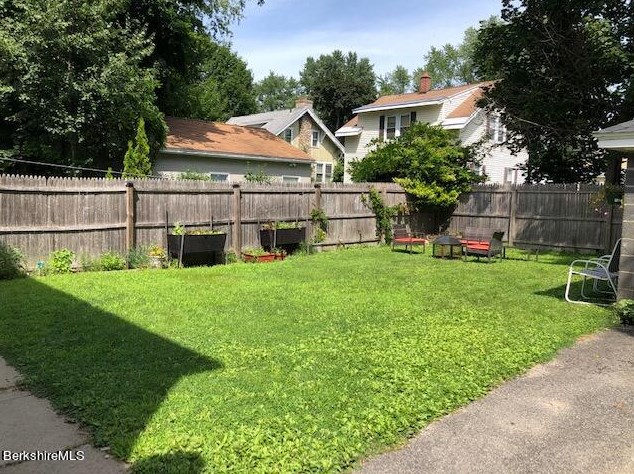 16 Marcella Ave, Pittsfield MA  01201-5610 exterior