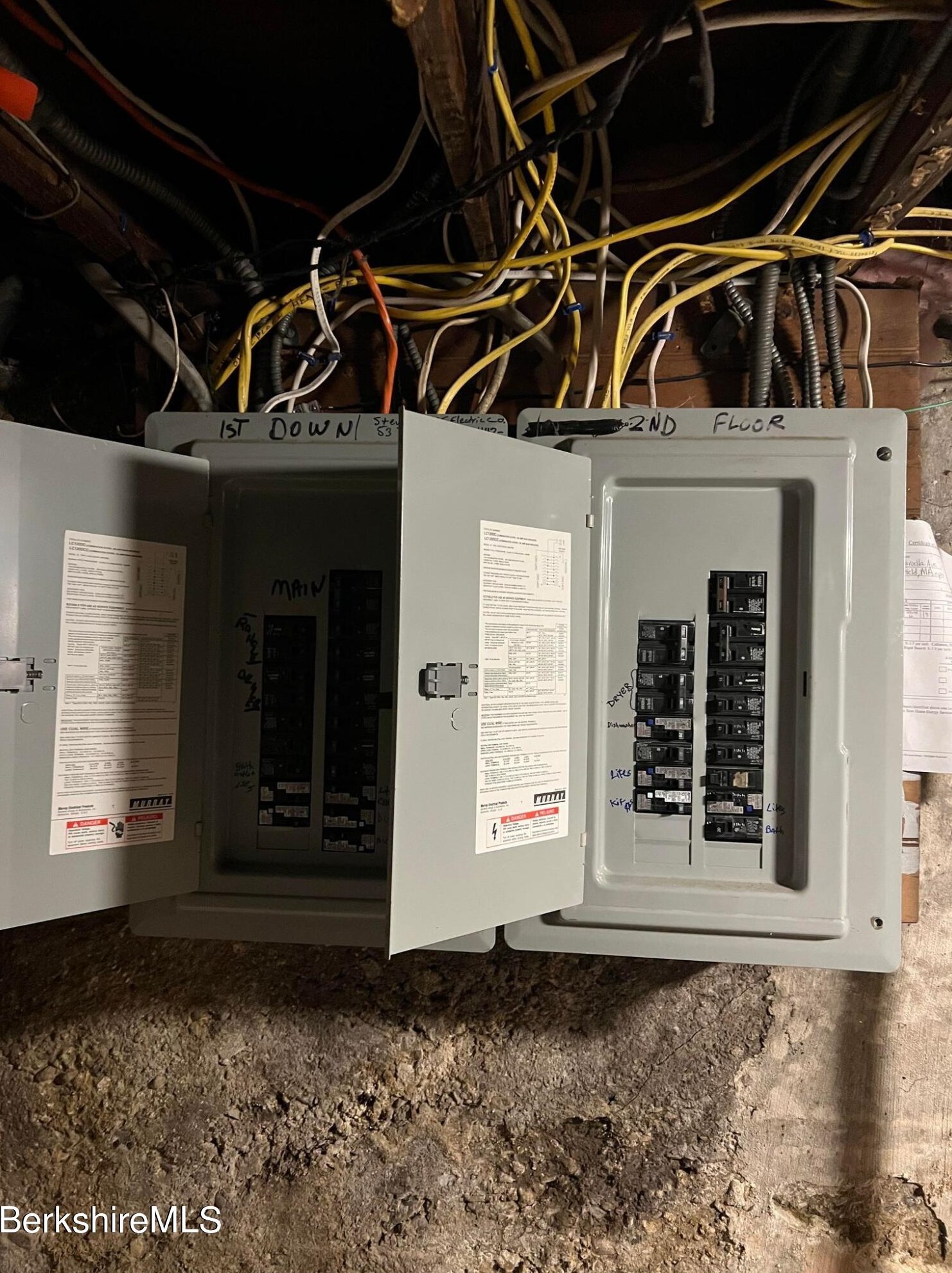 14 Marcella Ave, Pittsfield MA  01201-5611 exterior