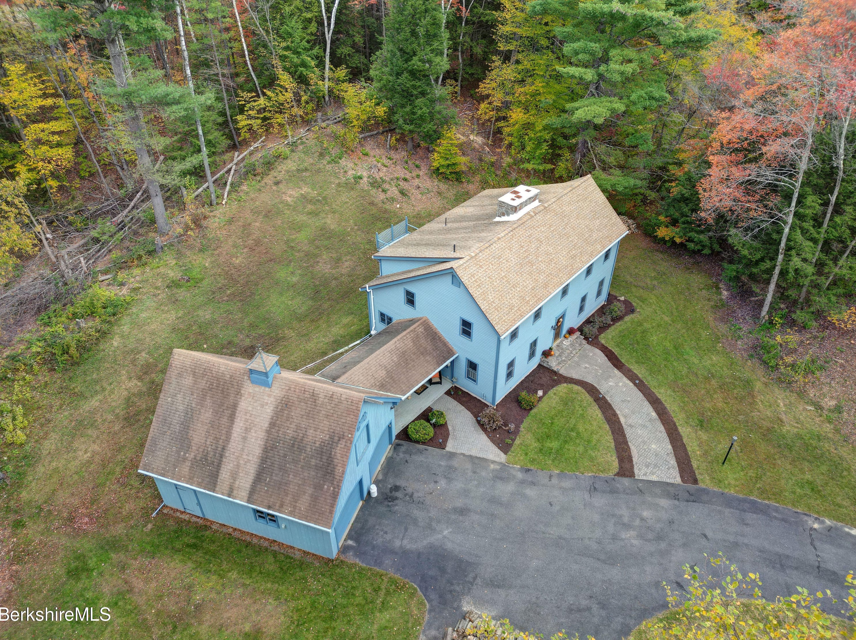 298 Old Dalton Rd, Peru MA  01235-9304 exterior