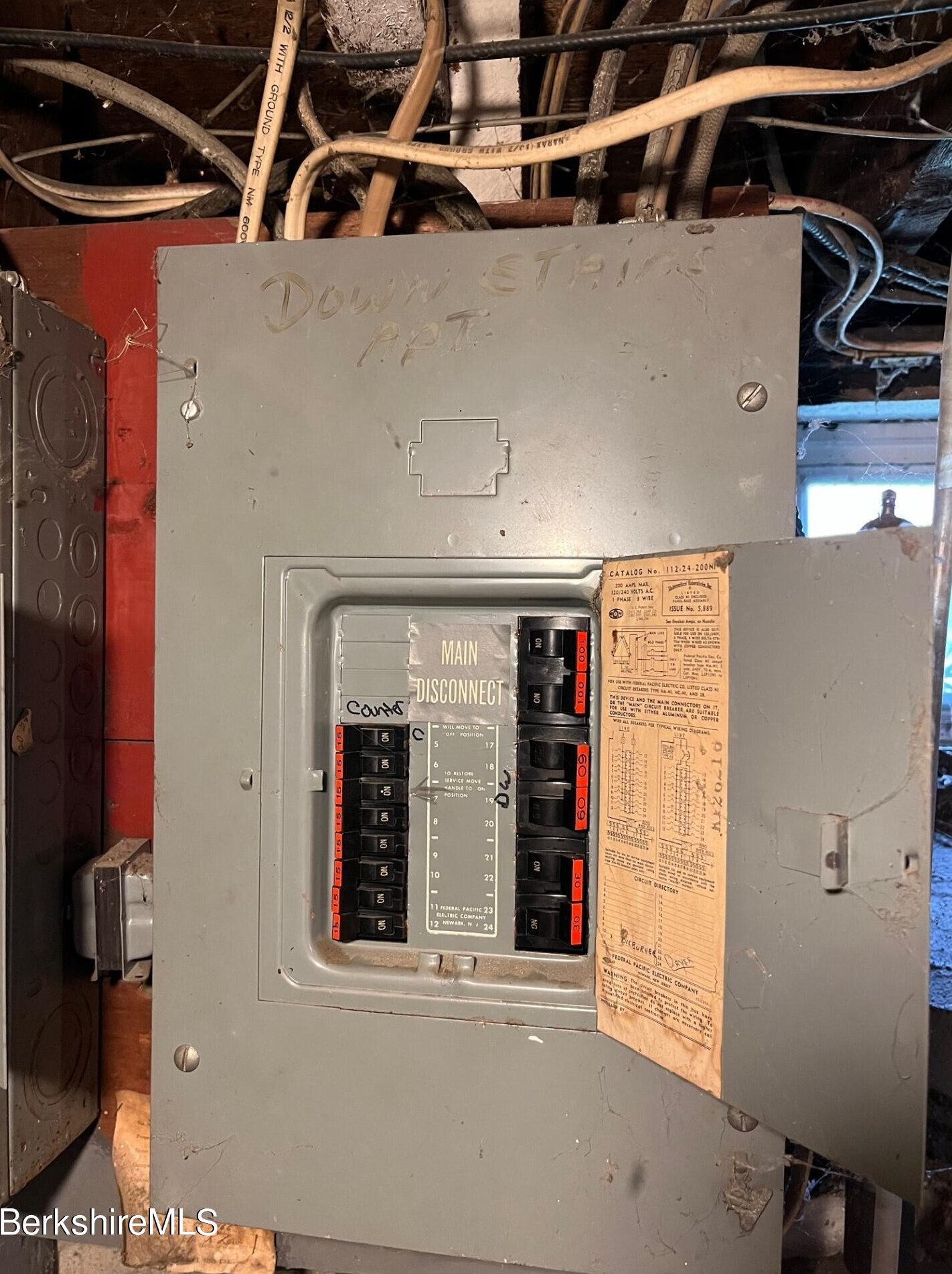 11 Goodrich St, Clarksburg MA 01247-3327 exterior