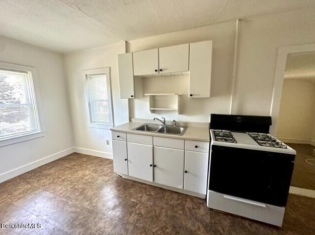 198 Un St, Pittsfield MA  01201-4530 exterior