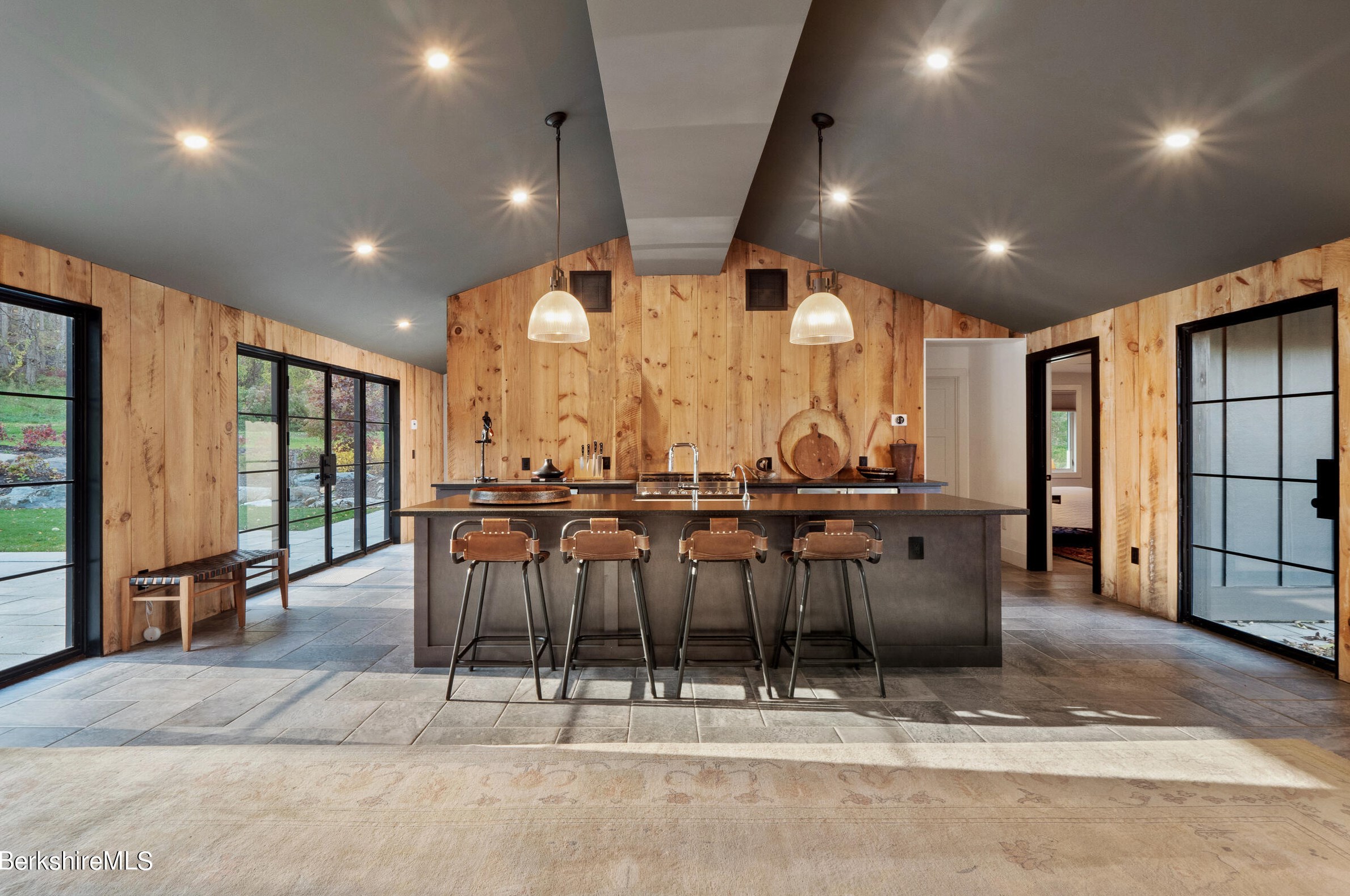 20 Cobb Rd, Alford MA 01230-1114 exterior