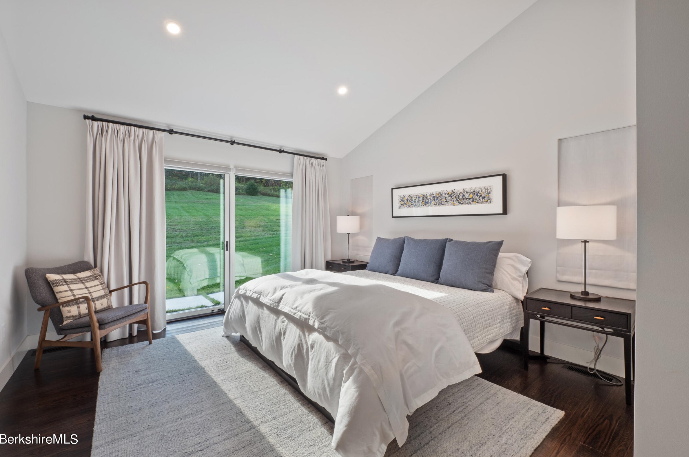 20 Cobb Rd, Alford MA 01230-1114 exterior