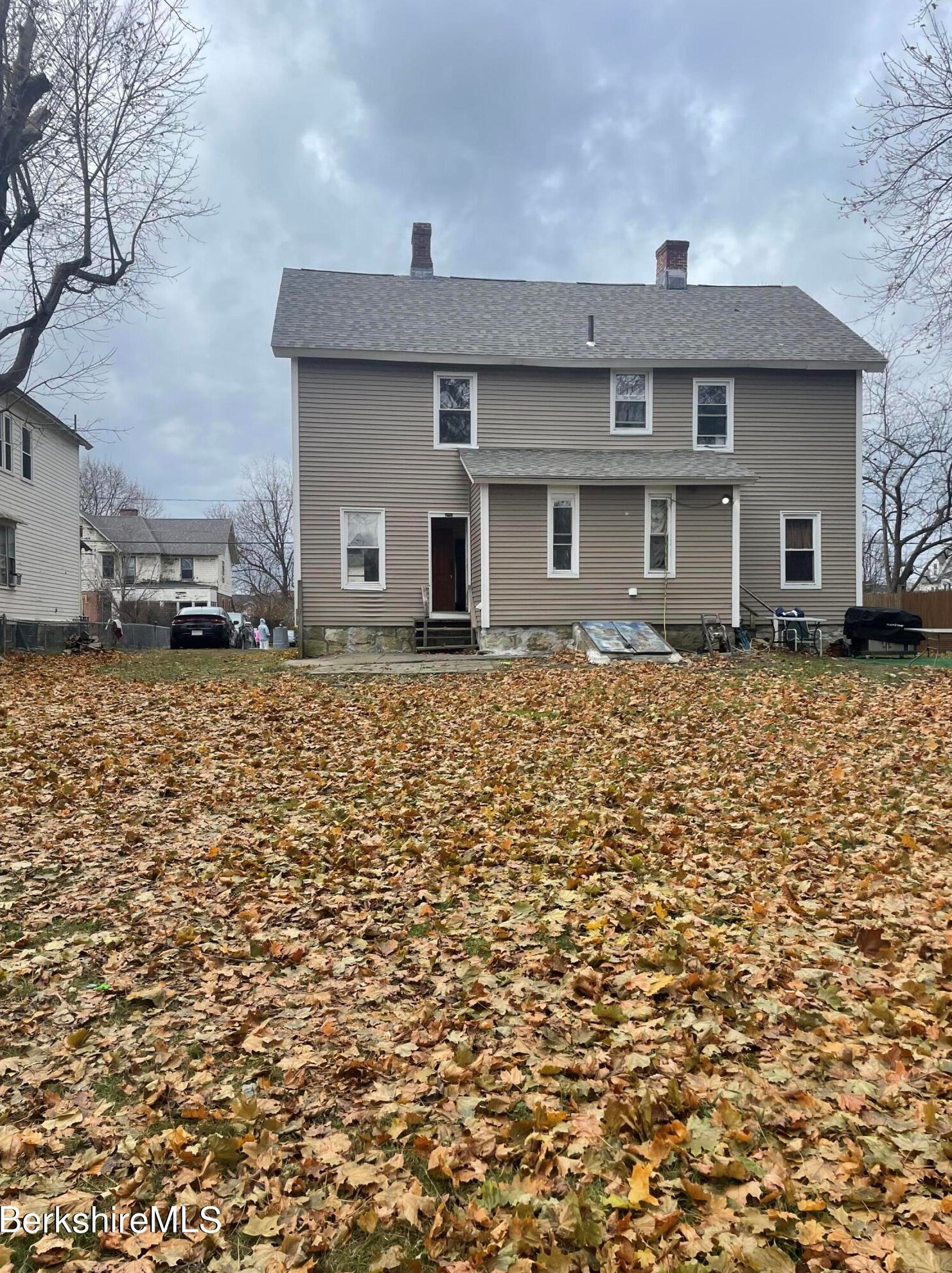 20 Myrtle St, Pittsfield MA  01201-4209 exterior