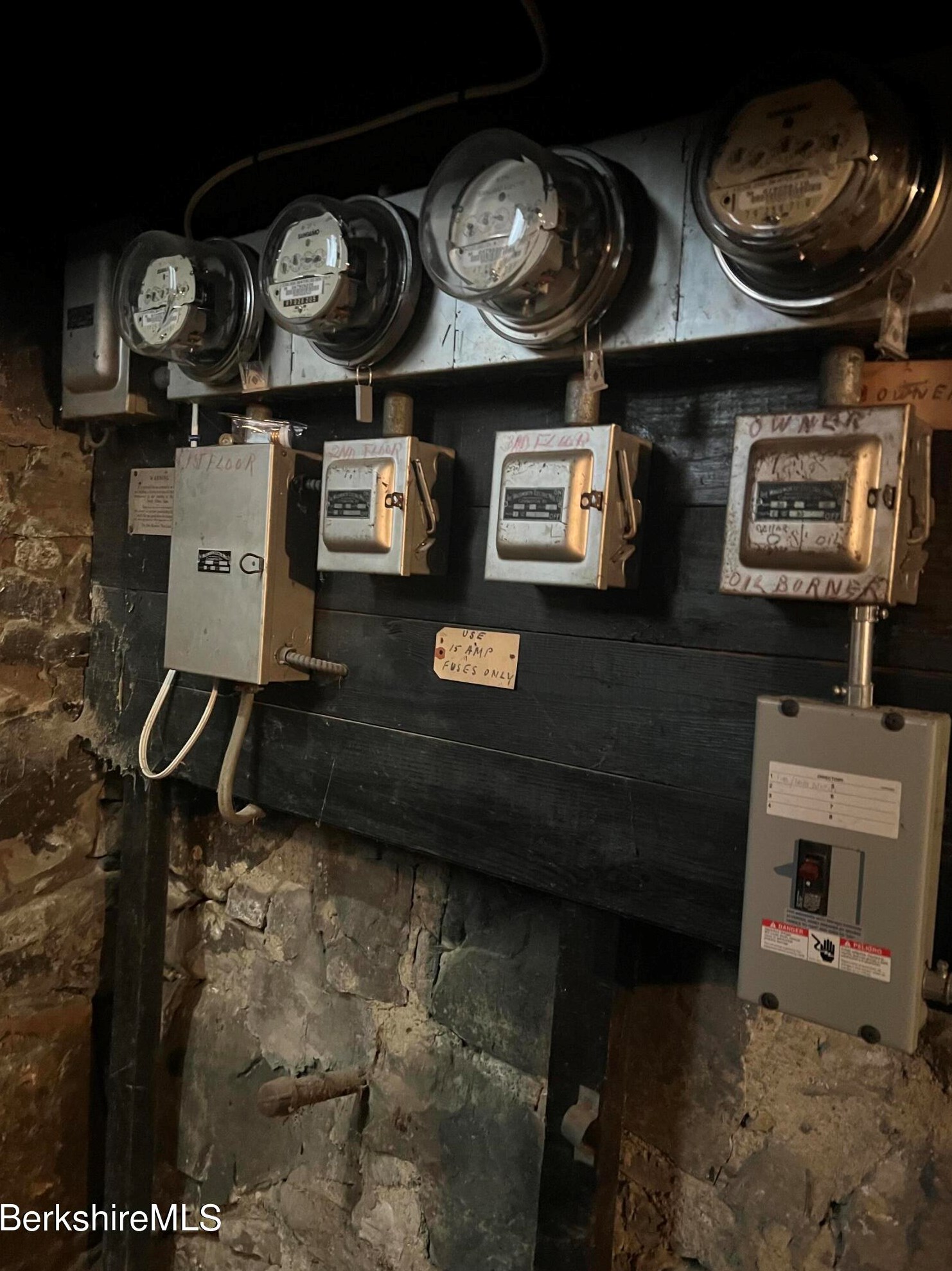 65 Quincy St, Clarksburg MA 01247-4307 exterior