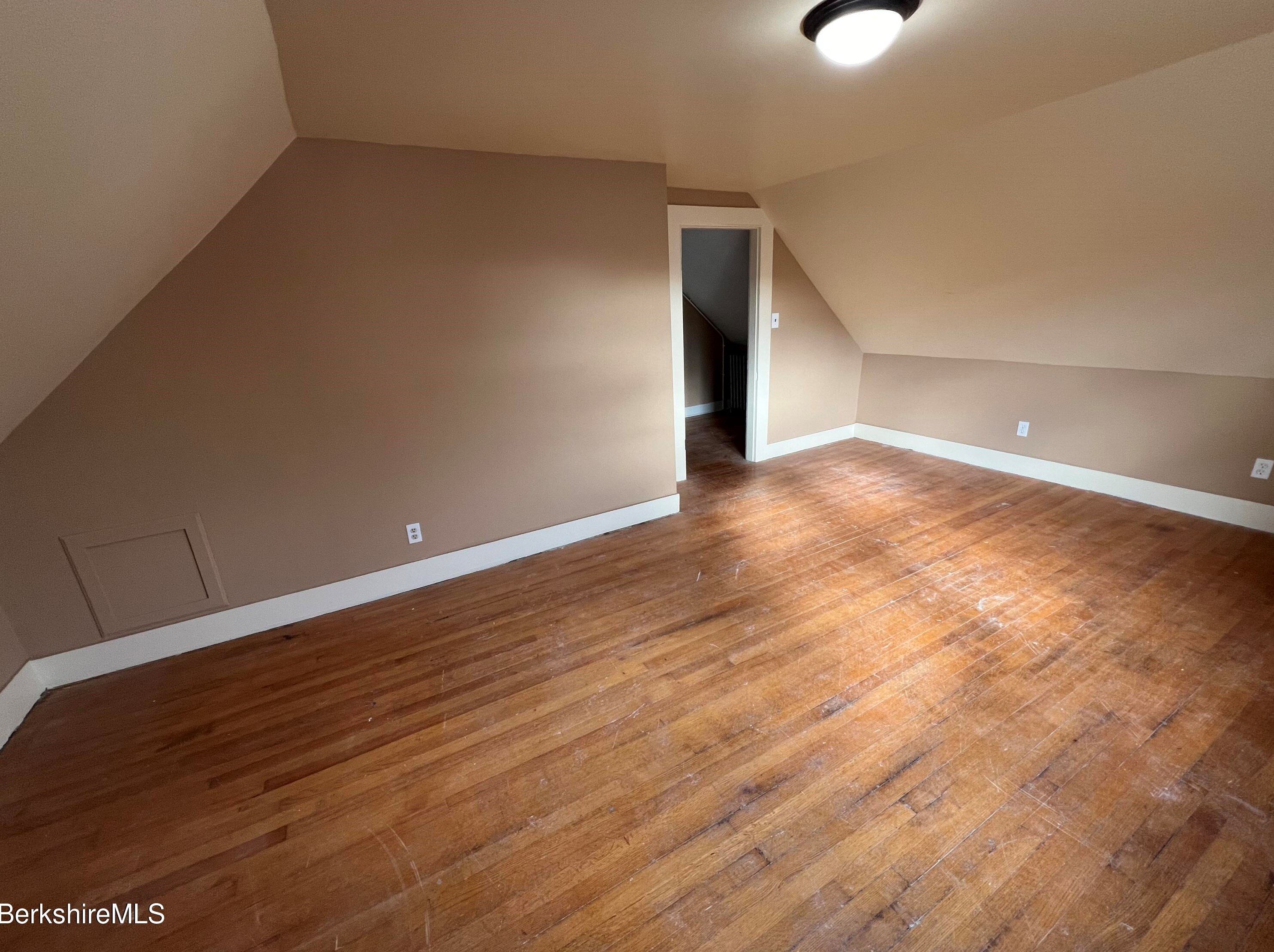 65 Quincy St, Clarksburg MA 01247-4307 exterior