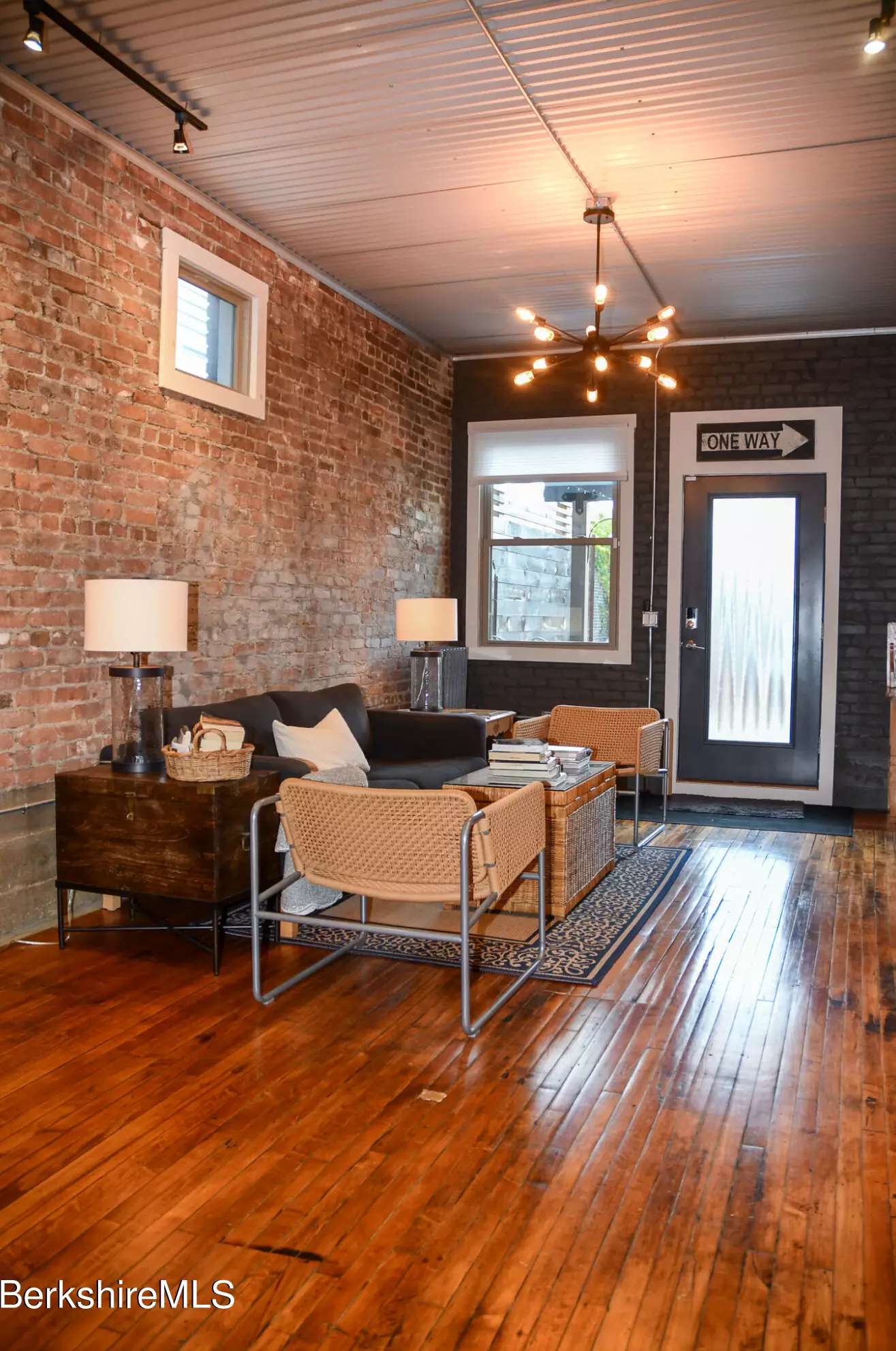 17-23 Linden St, Pittsfield MA exterior