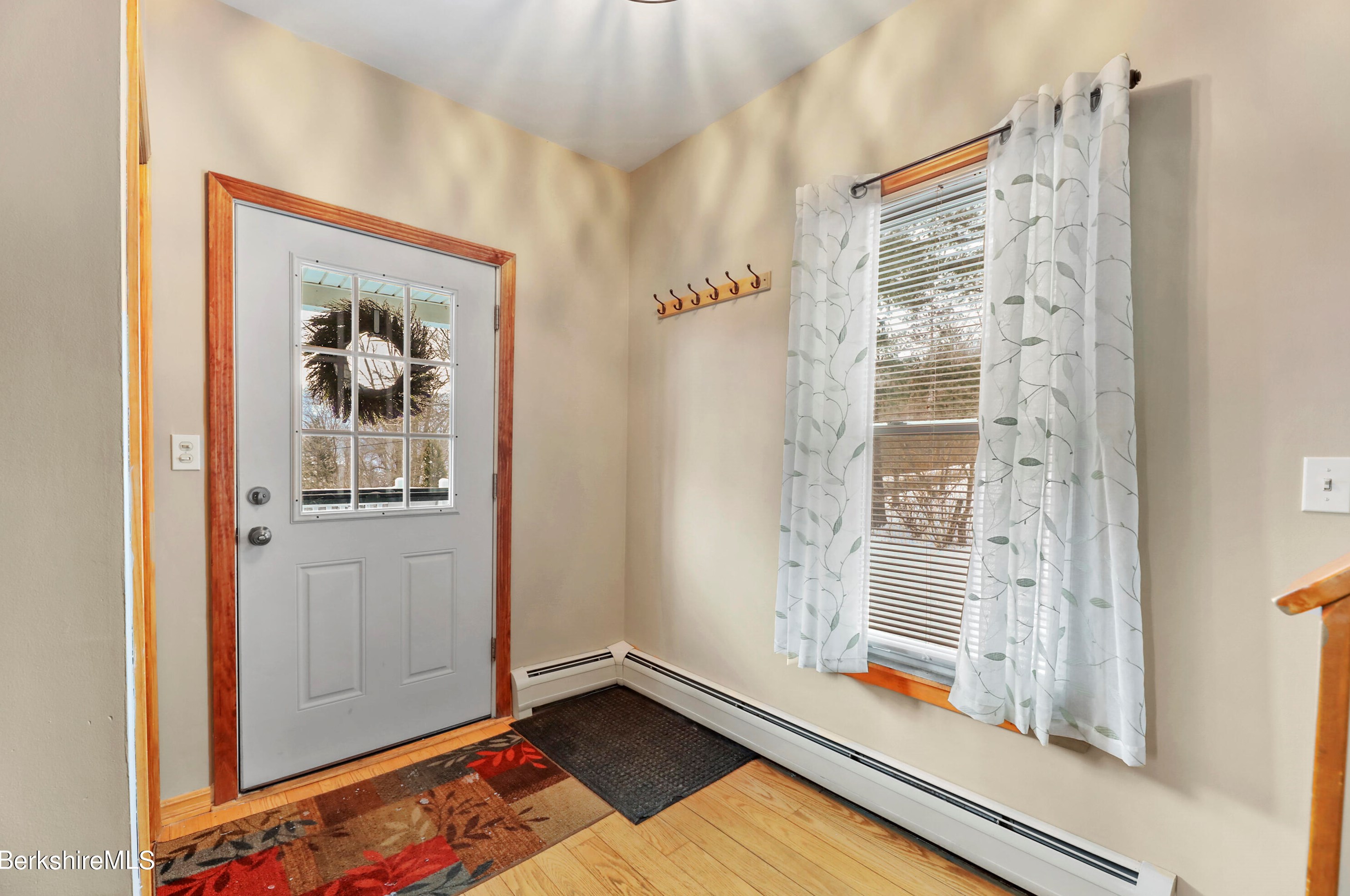 35 Whitman St, Clarksburg MA 01247-3818 exterior