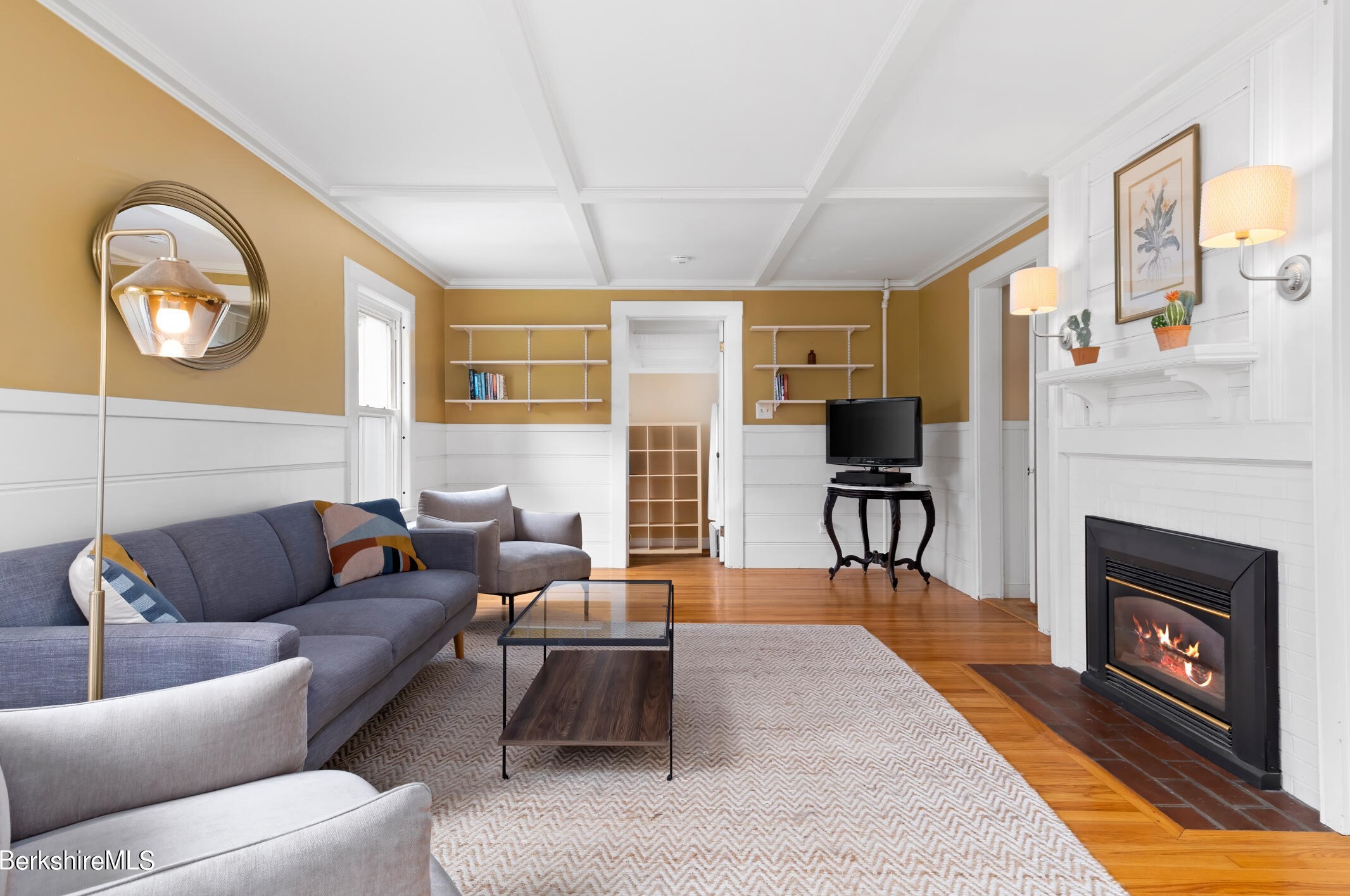 21 Berkshire Dr, Williamstown MA  01267-2517 exterior