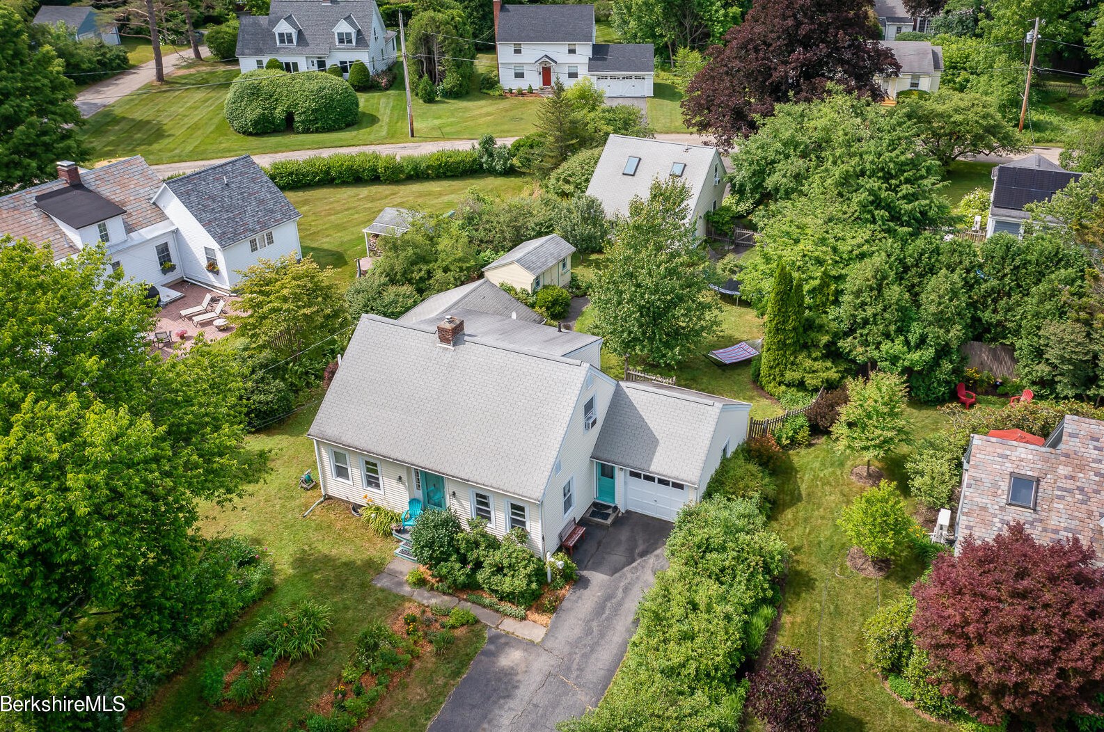 21 Berkshire Dr, Williamstown MA  01267-2517 exterior