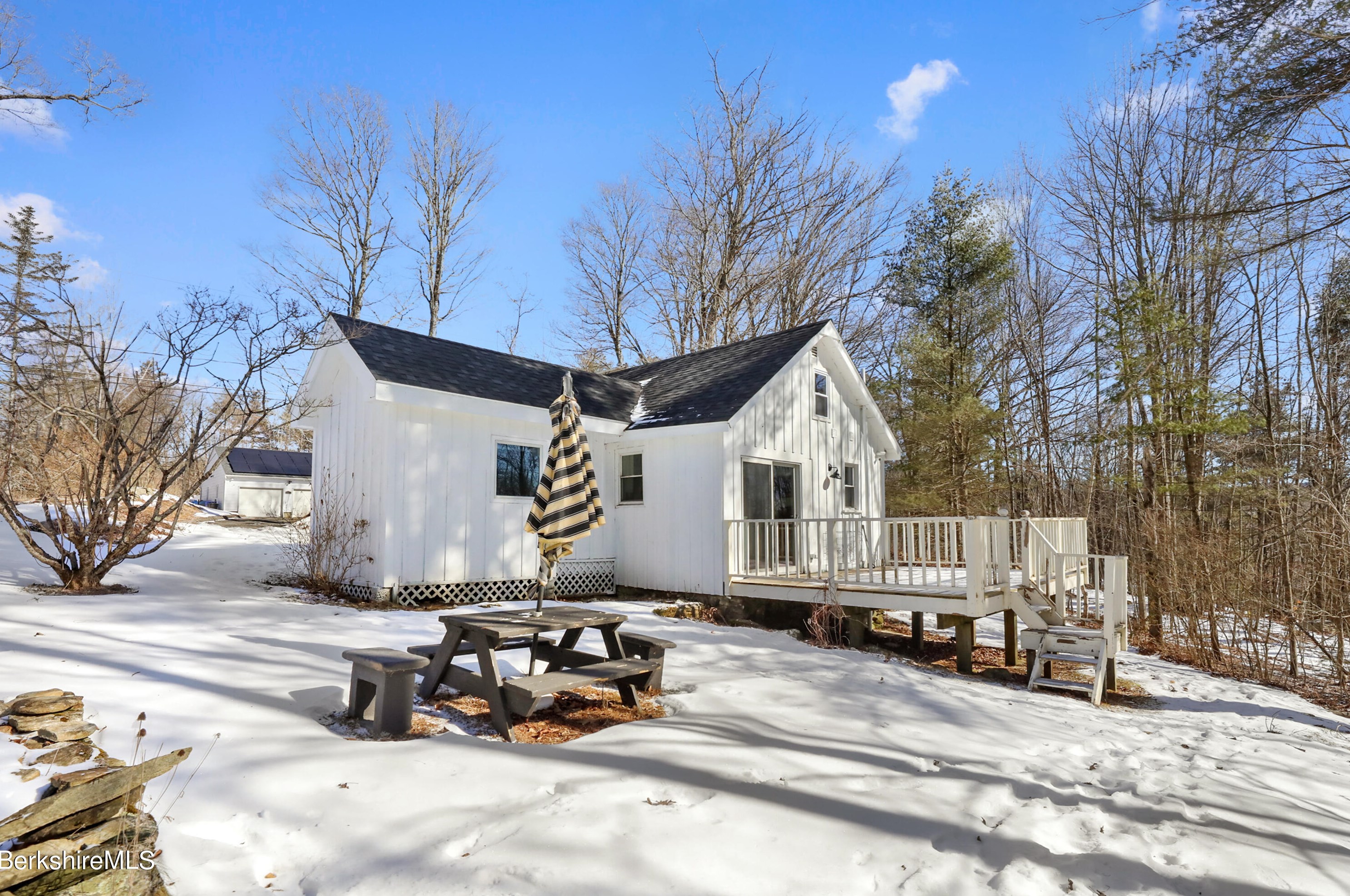 318 George Schnopp Rd, Peru MA  01235-9476 exterior