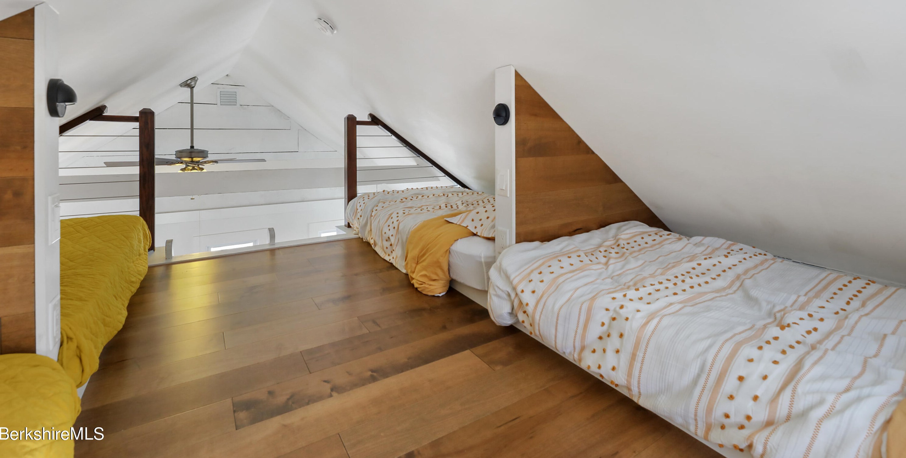 318 George Schnopp Rd, Peru MA  01235-9476 exterior