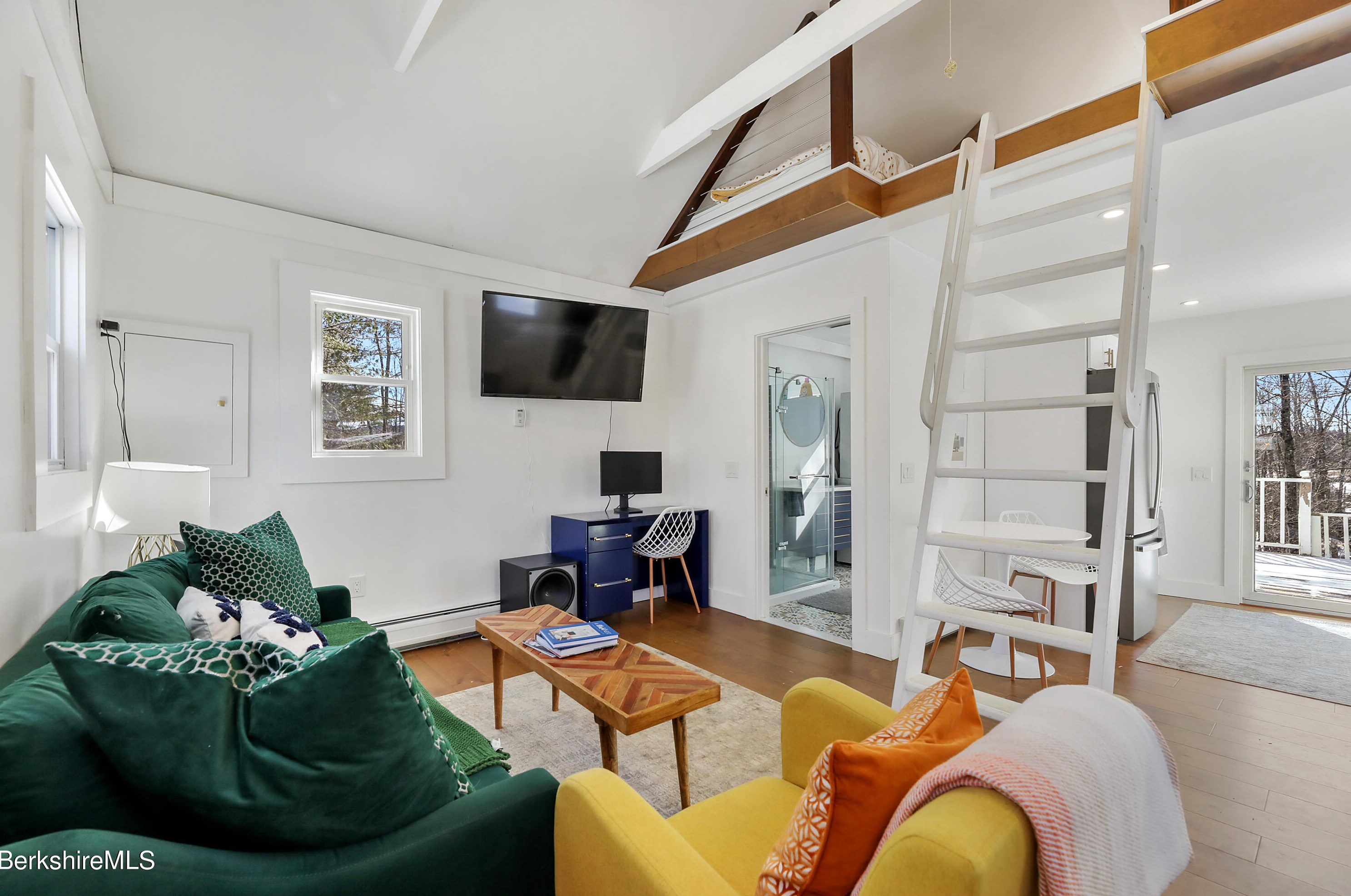 318 George Schnopp Rd, Peru MA  01235-9476 exterior