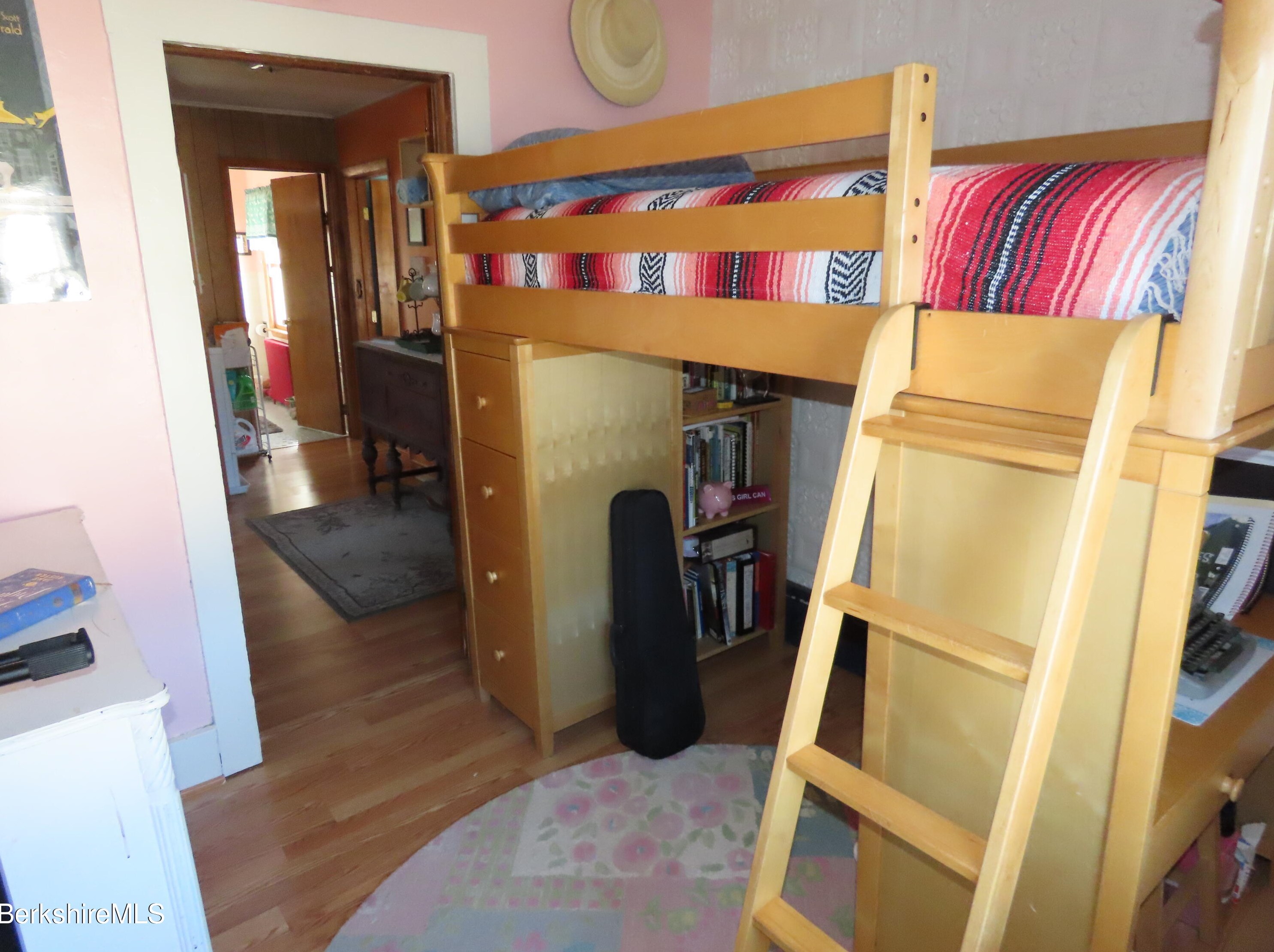 12 Pearl St, Adams MA  01220-2123 exterior