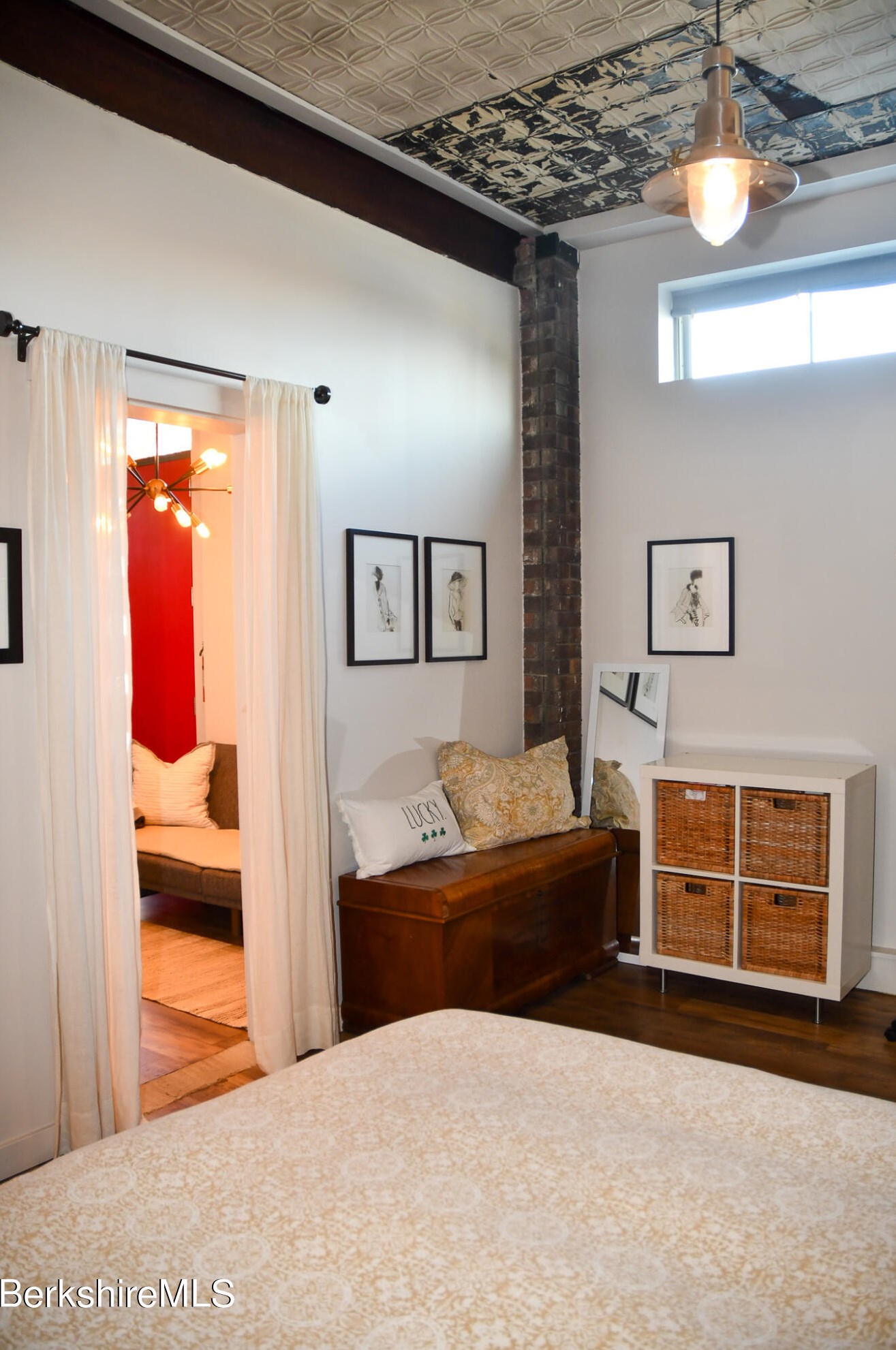 17-23 Linden St, Pittsfield MA exterior