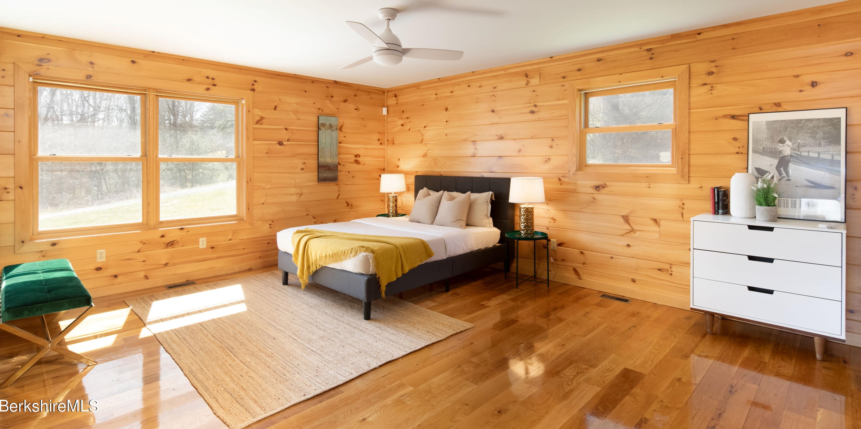 18 Castle Ln, Alford MA 01230-1027 exterior