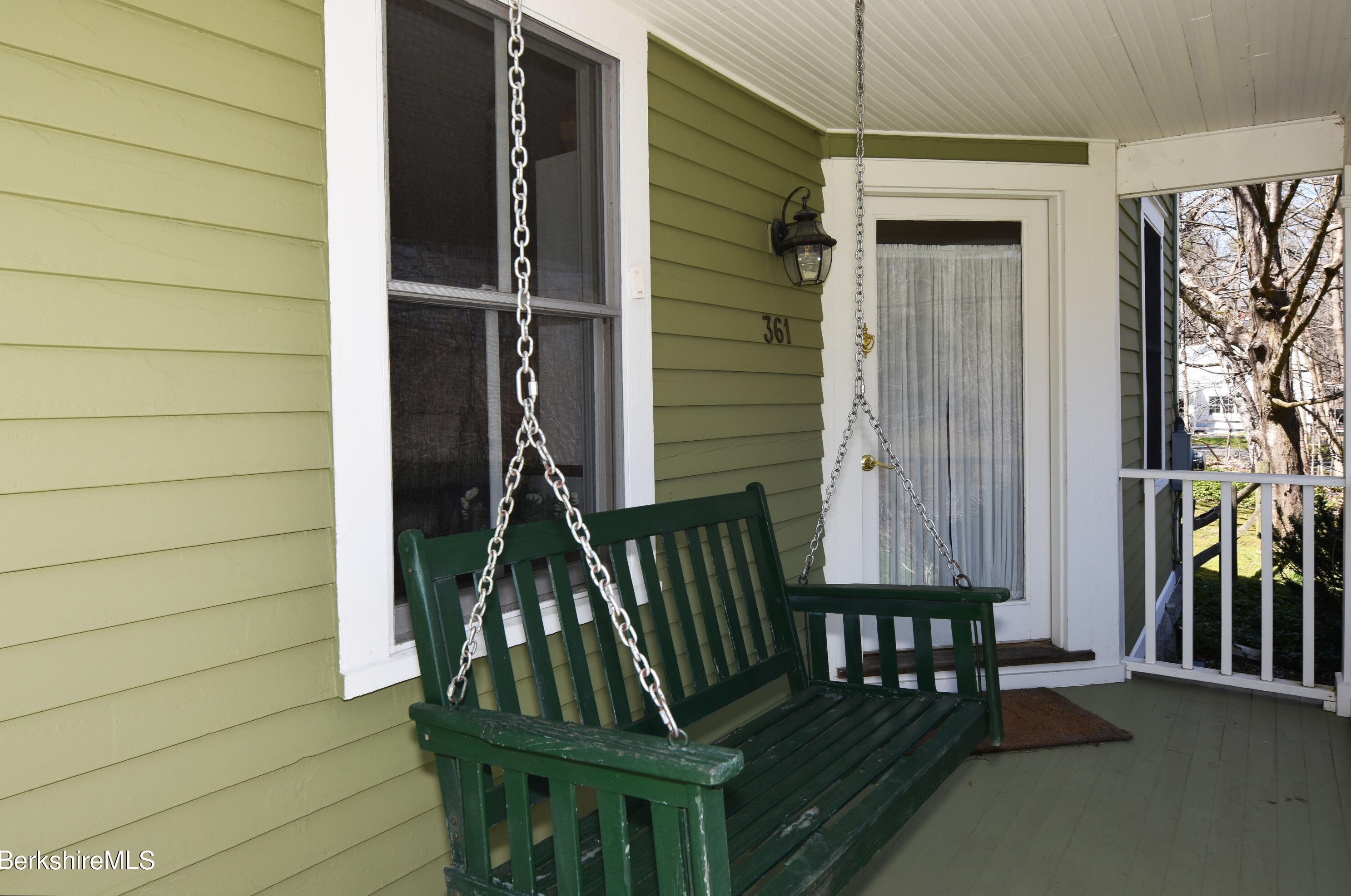 361 St, Lenox MA 01240-2235 exterior