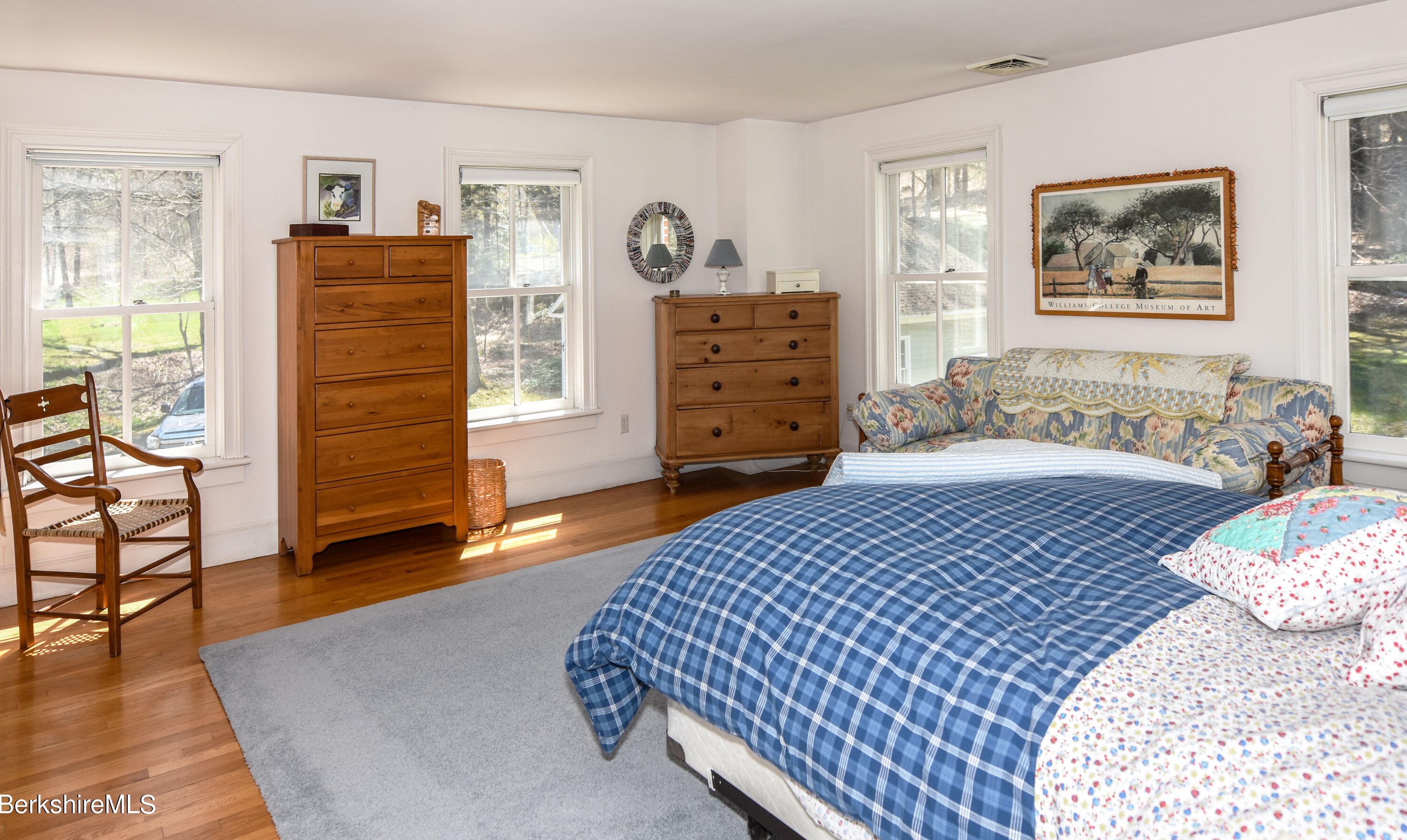 361 St, Lenox MA 01240-2235 exterior