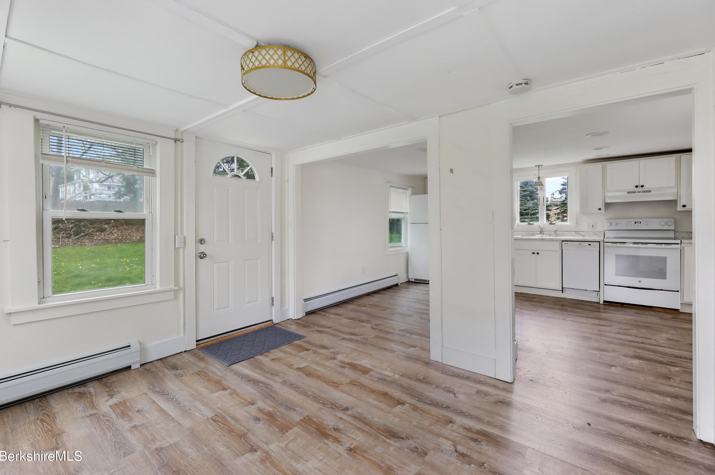 50 Margerie St, Lee MA  01238-9467 exterior