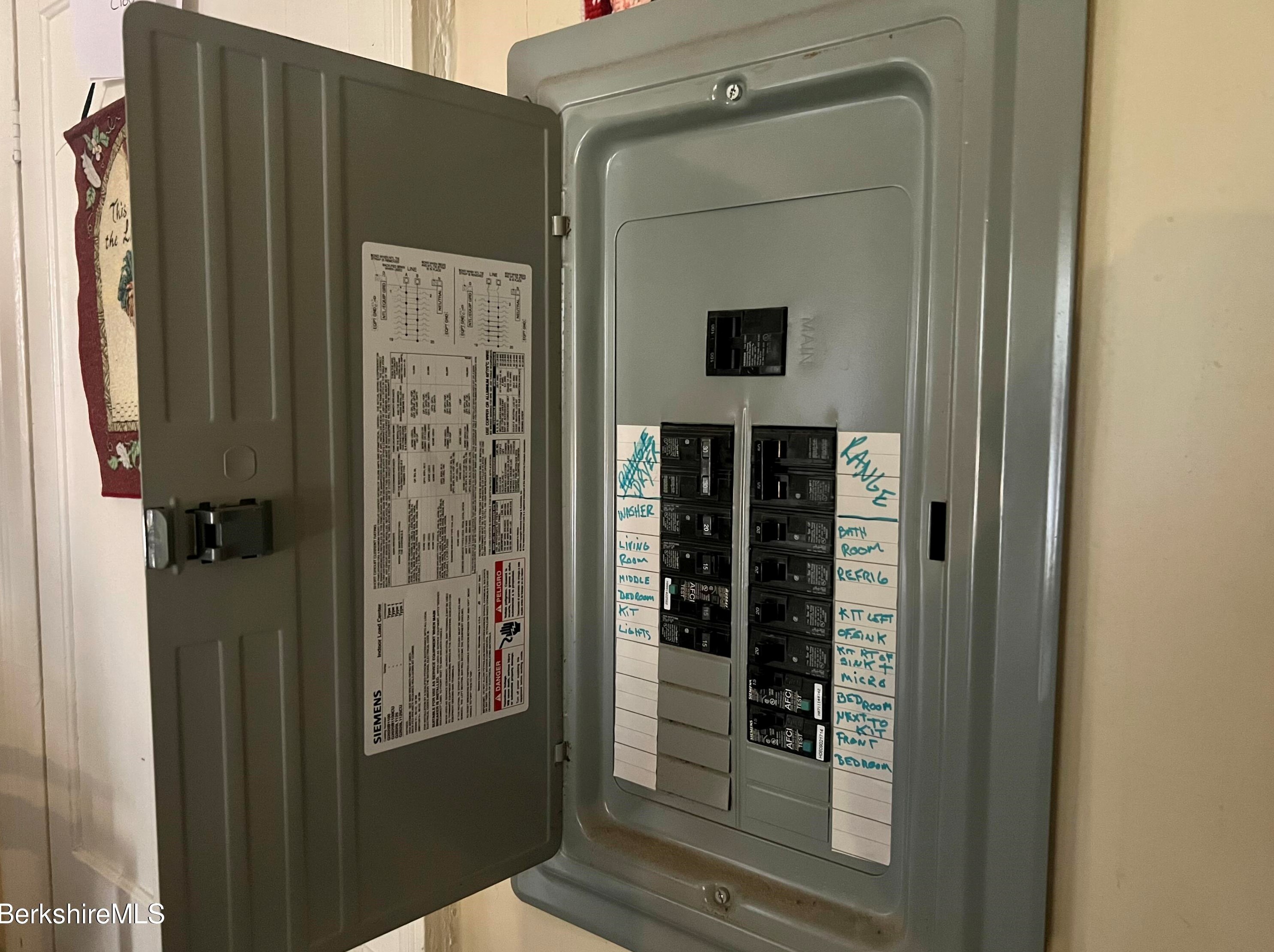 7 Goodrich St, Pittsfield MA 01201-6188 exterior