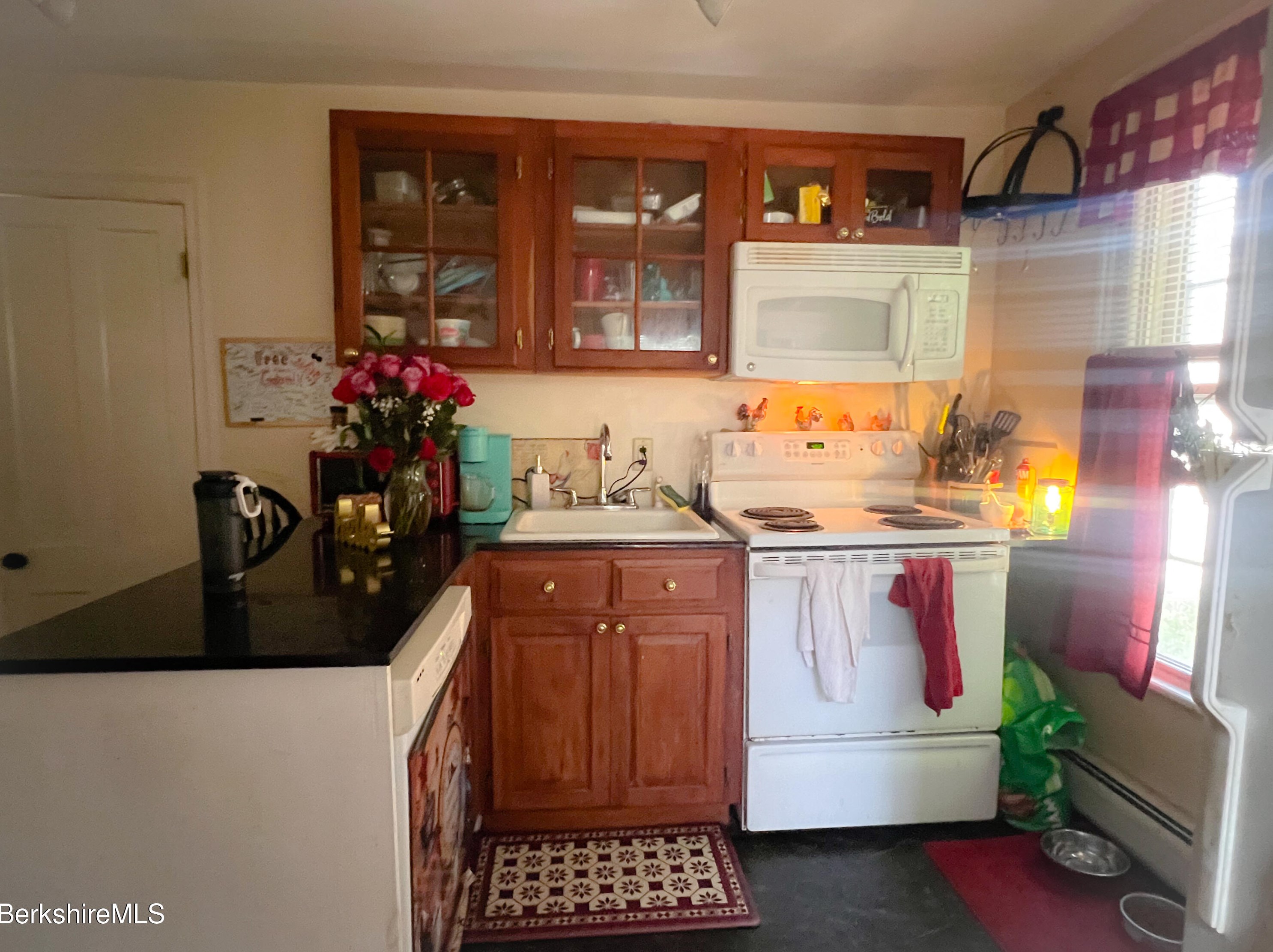 7 Goodrich St, Pittsfield MA 01201-6188 exterior