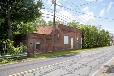 395 N Park St, Great Barrington, MA 01230 - Photo 15