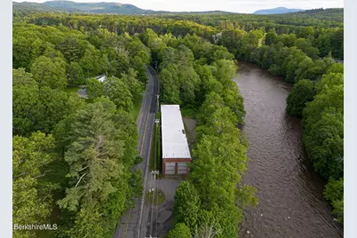 395 N Park St, Great Barrington, MA 01230 - Photo 1