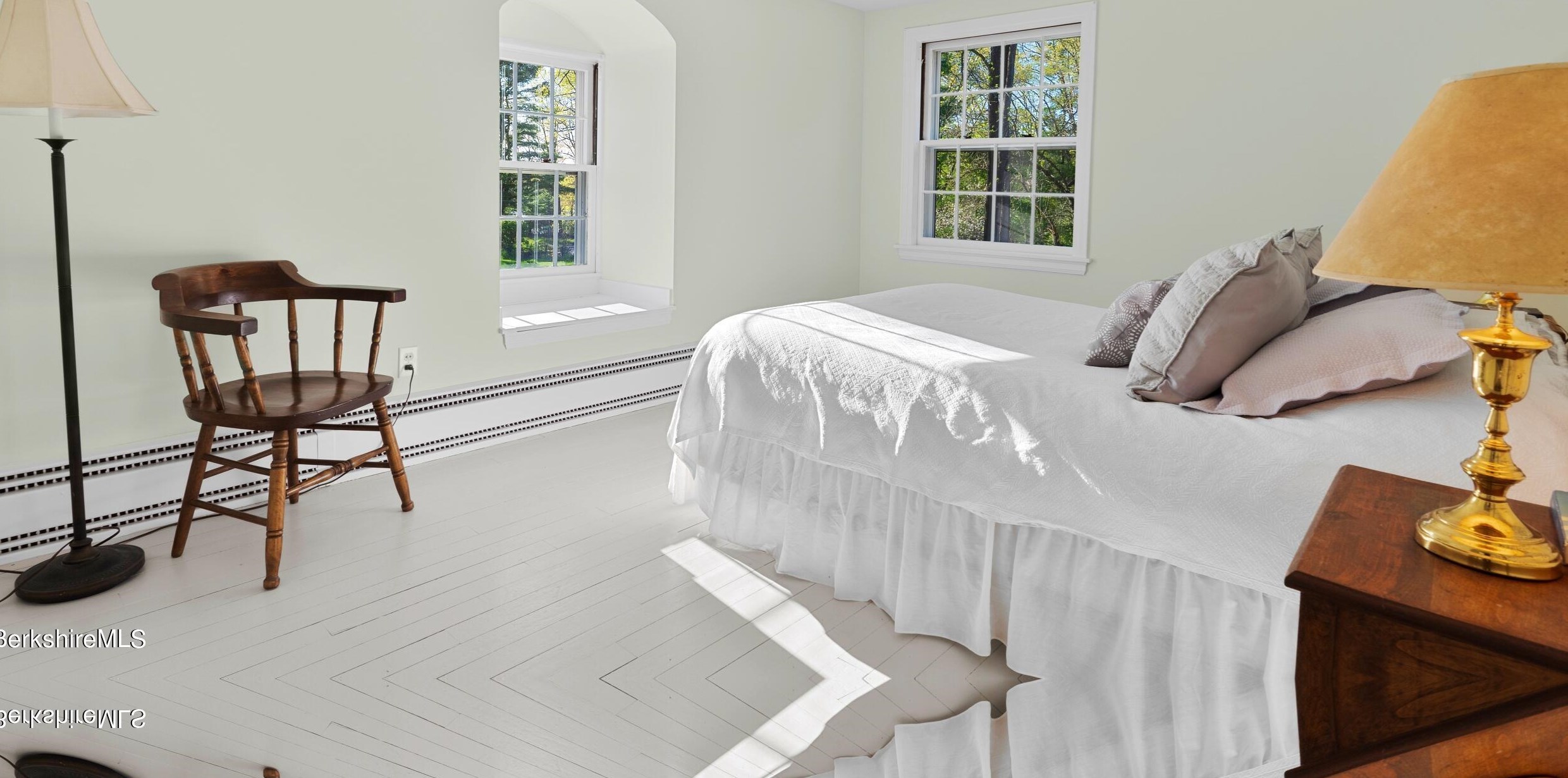 49 Bow Wow Rd, Sheffield MA 01257-9609 exterior