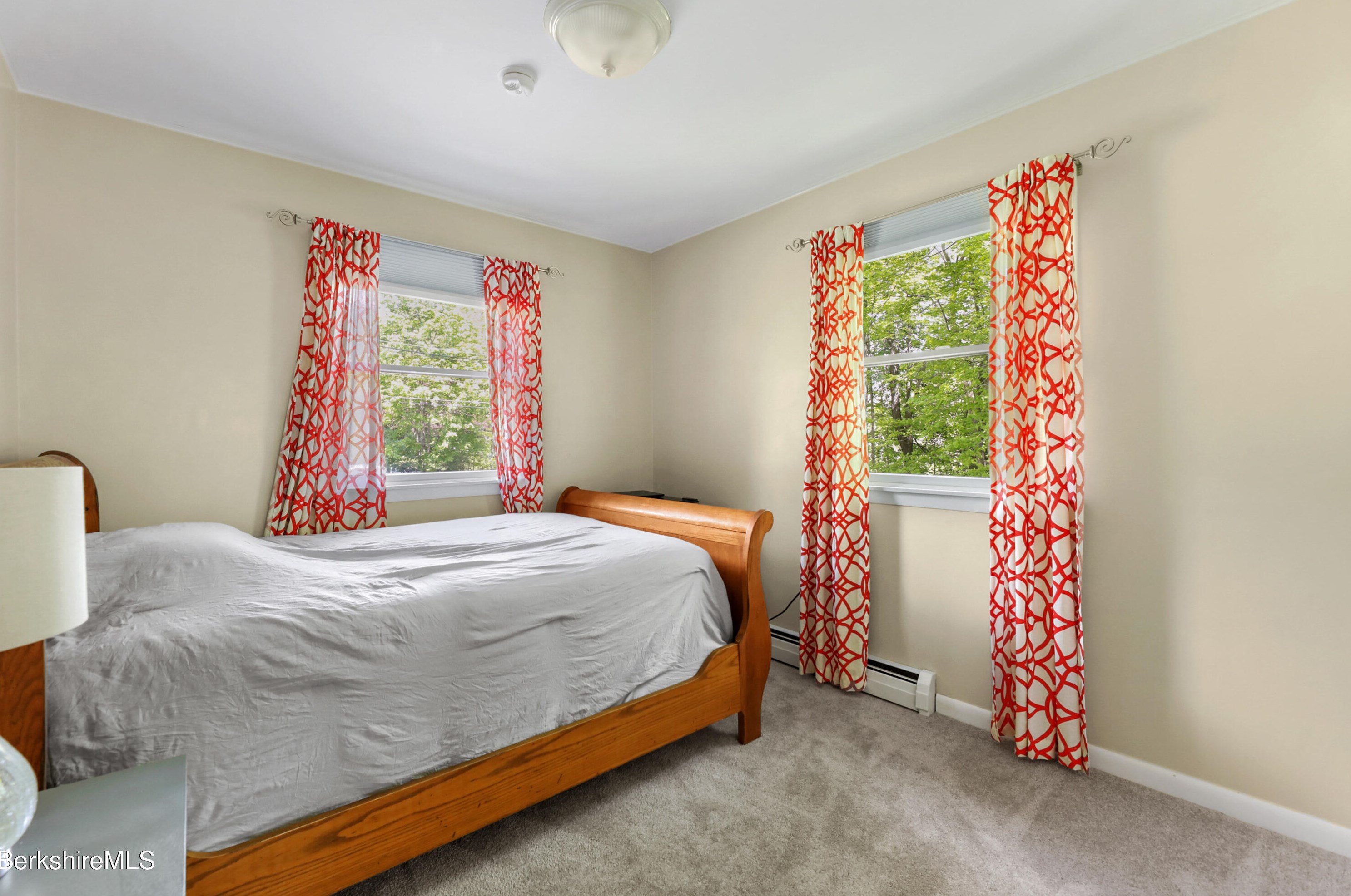 92 Hubbard St, Lenox MA 01240-2329 exterior