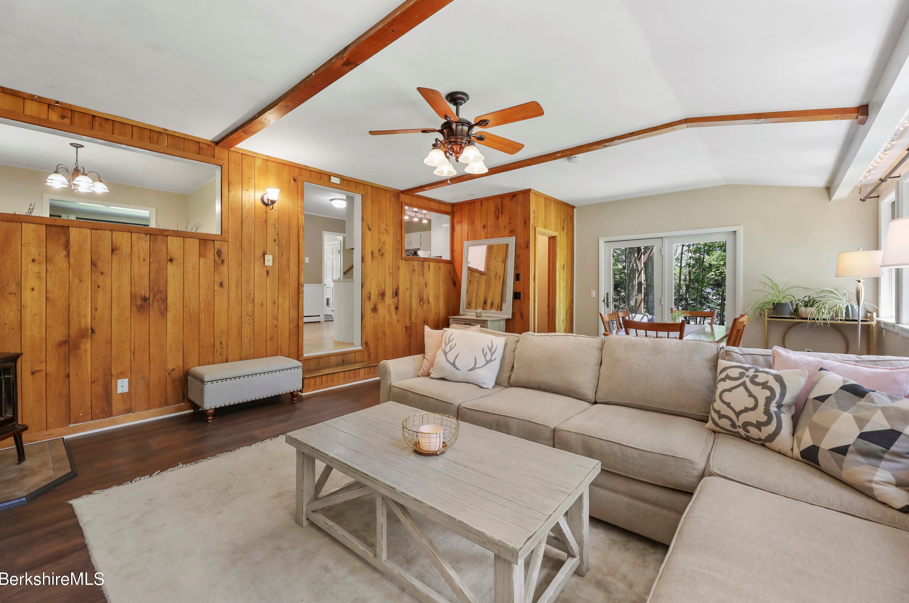 92 Hubbard St, Lenox MA 01240-2329 exterior