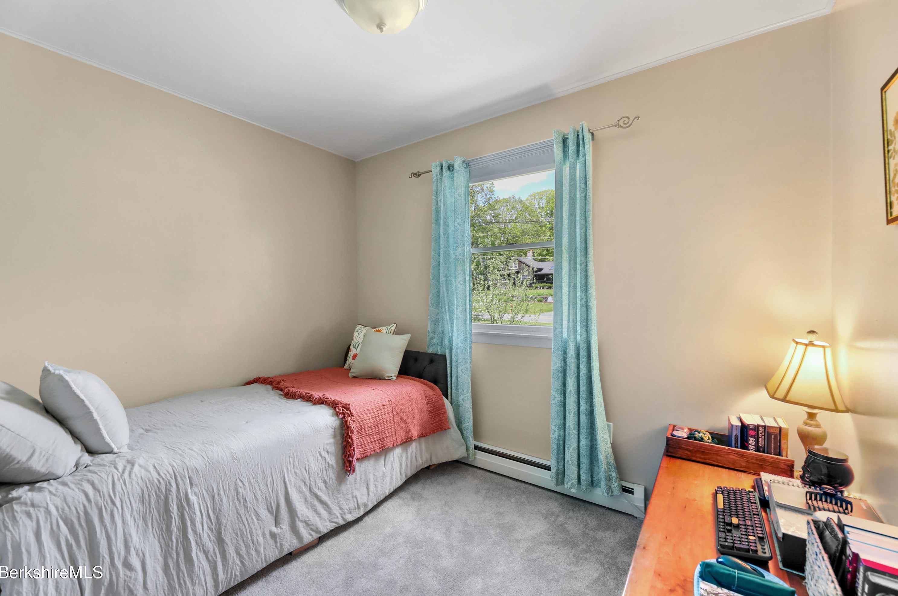 92 Hubbard St, Lenox MA 01240-2329 exterior